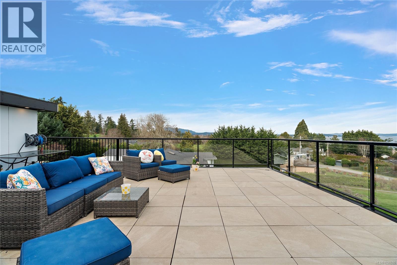 8630 Aldous Terr, North Saanich