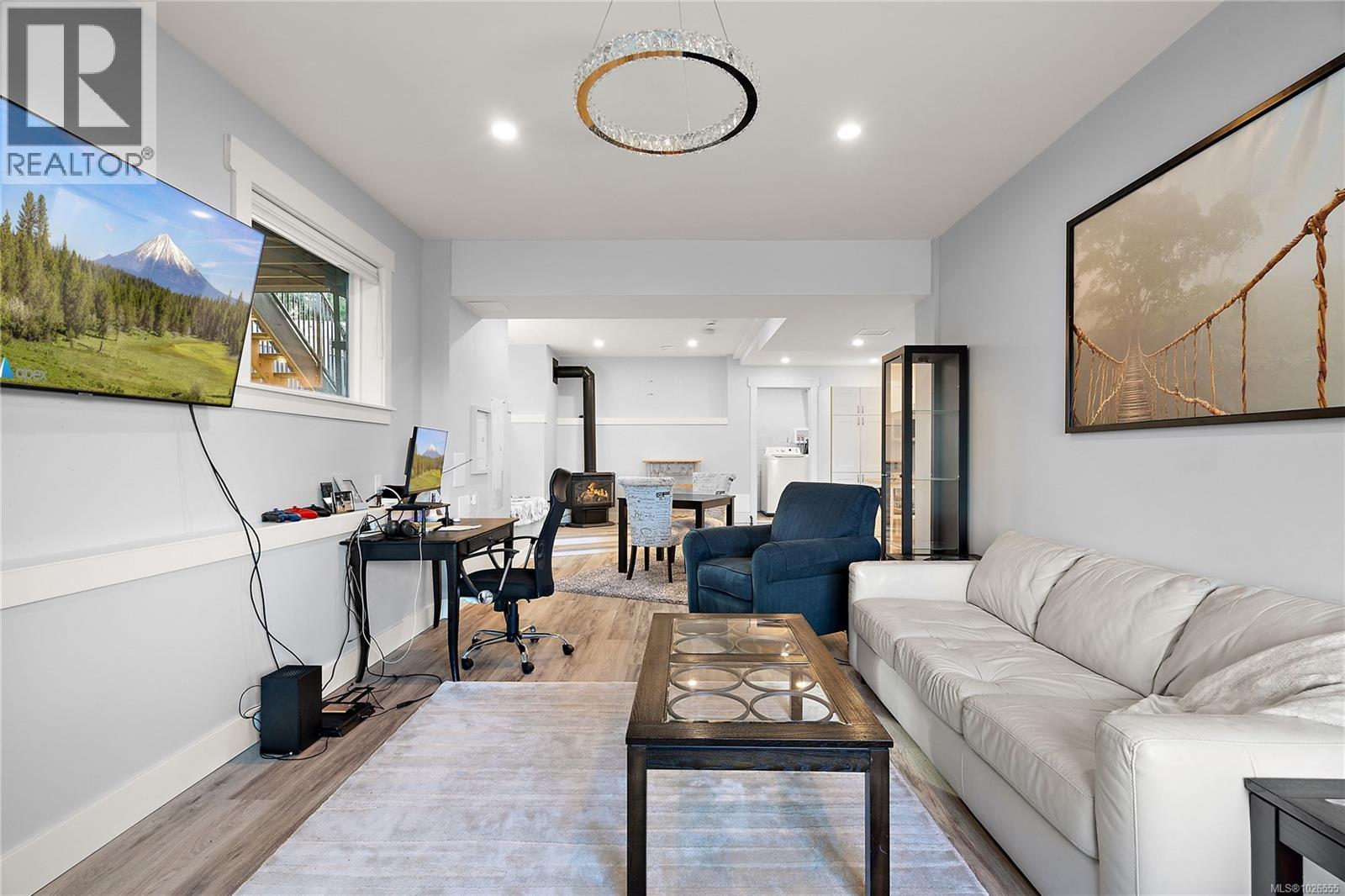 8630 Aldous Terr, North Saanich