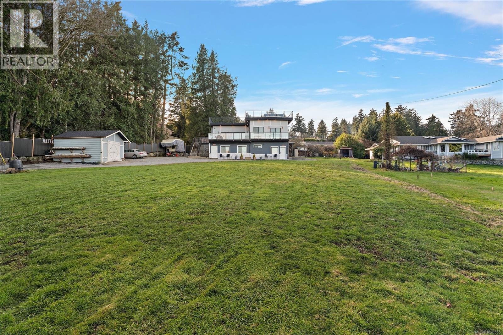 8630 Aldous Terr, North Saanich