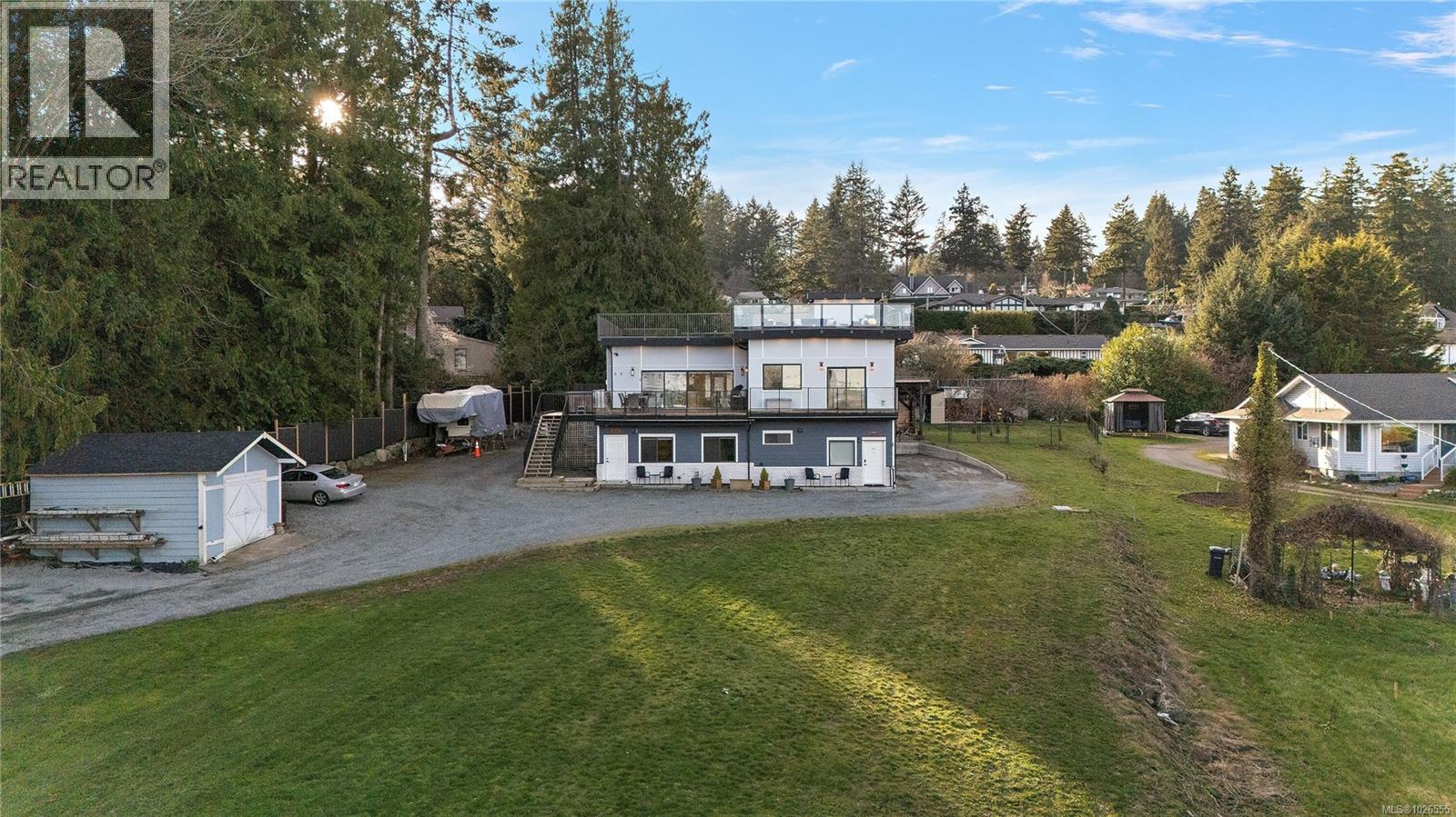 8630 Aldous Terr, North Saanich