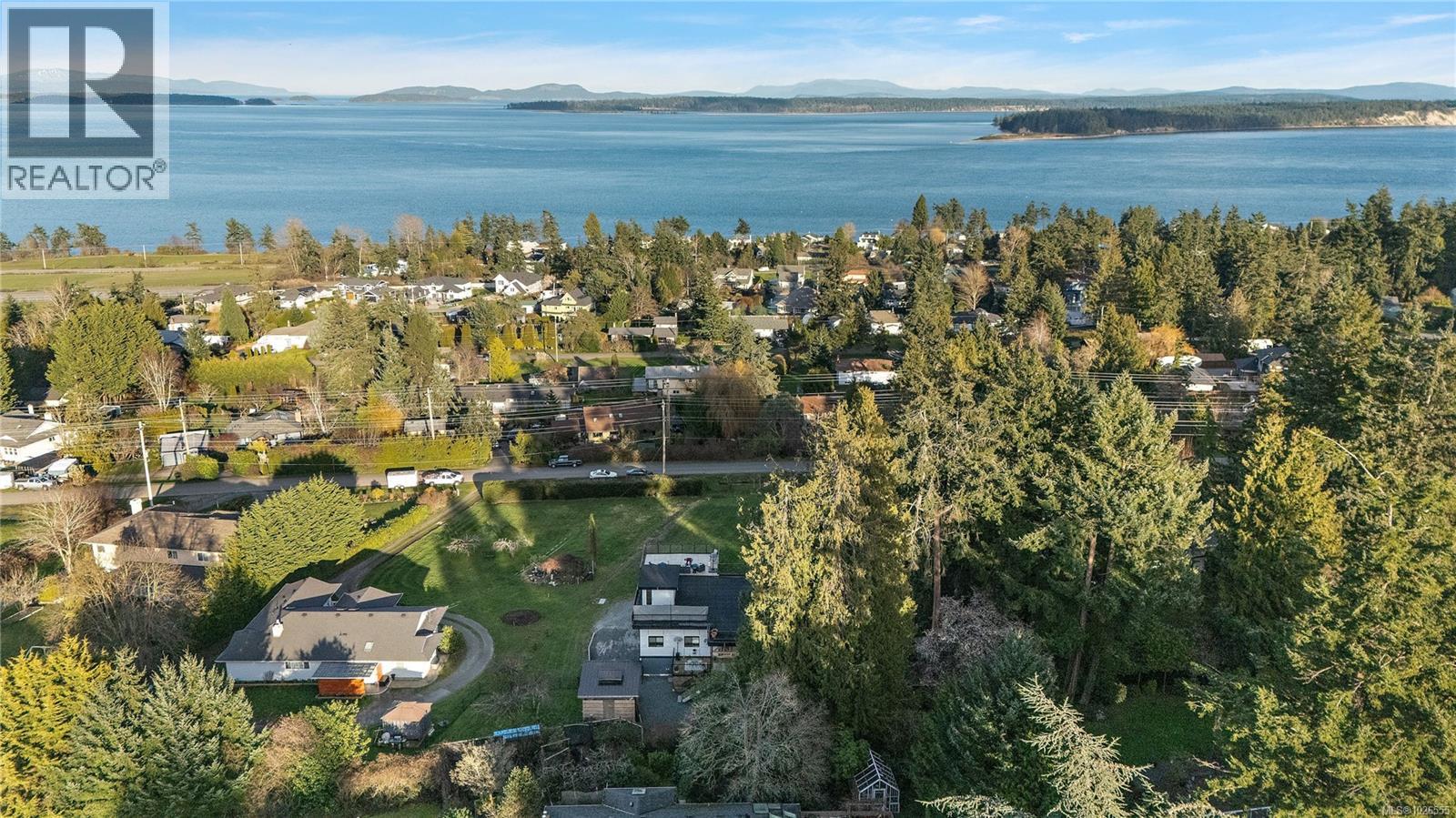 8630 Aldous Terr, North Saanich