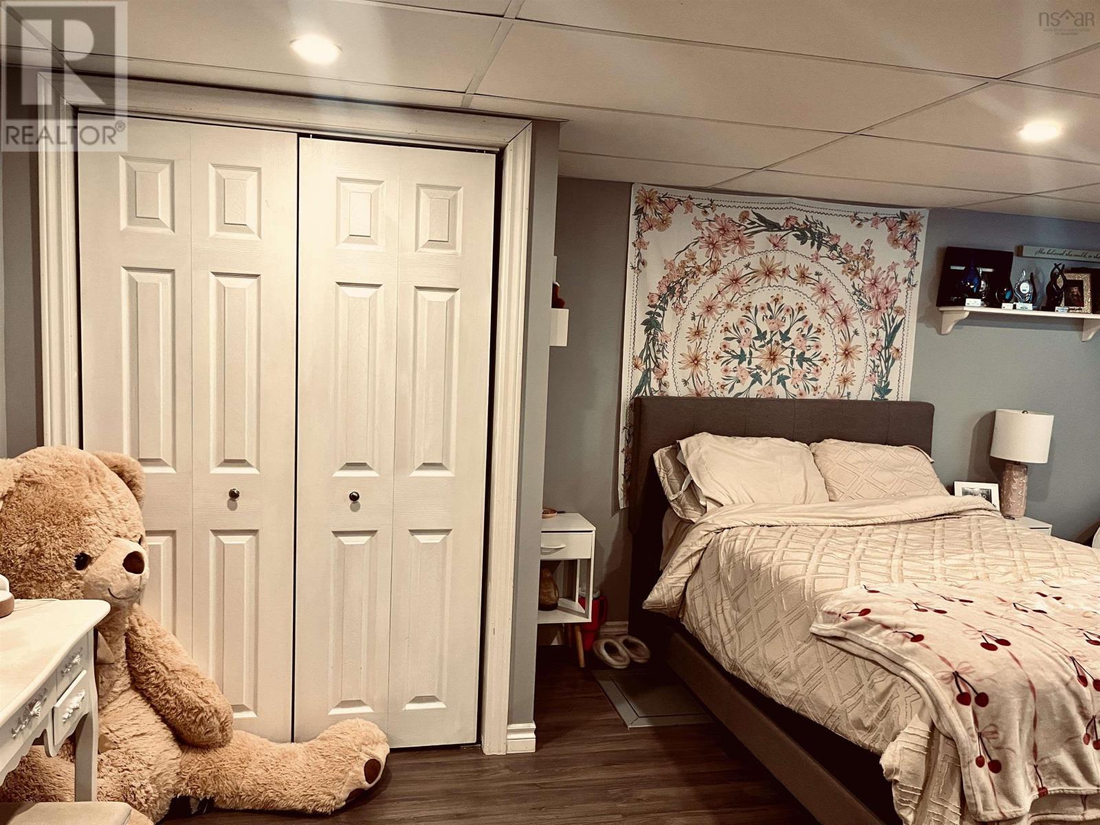 Property 19 of 30 of 10 Don-Gordon Street