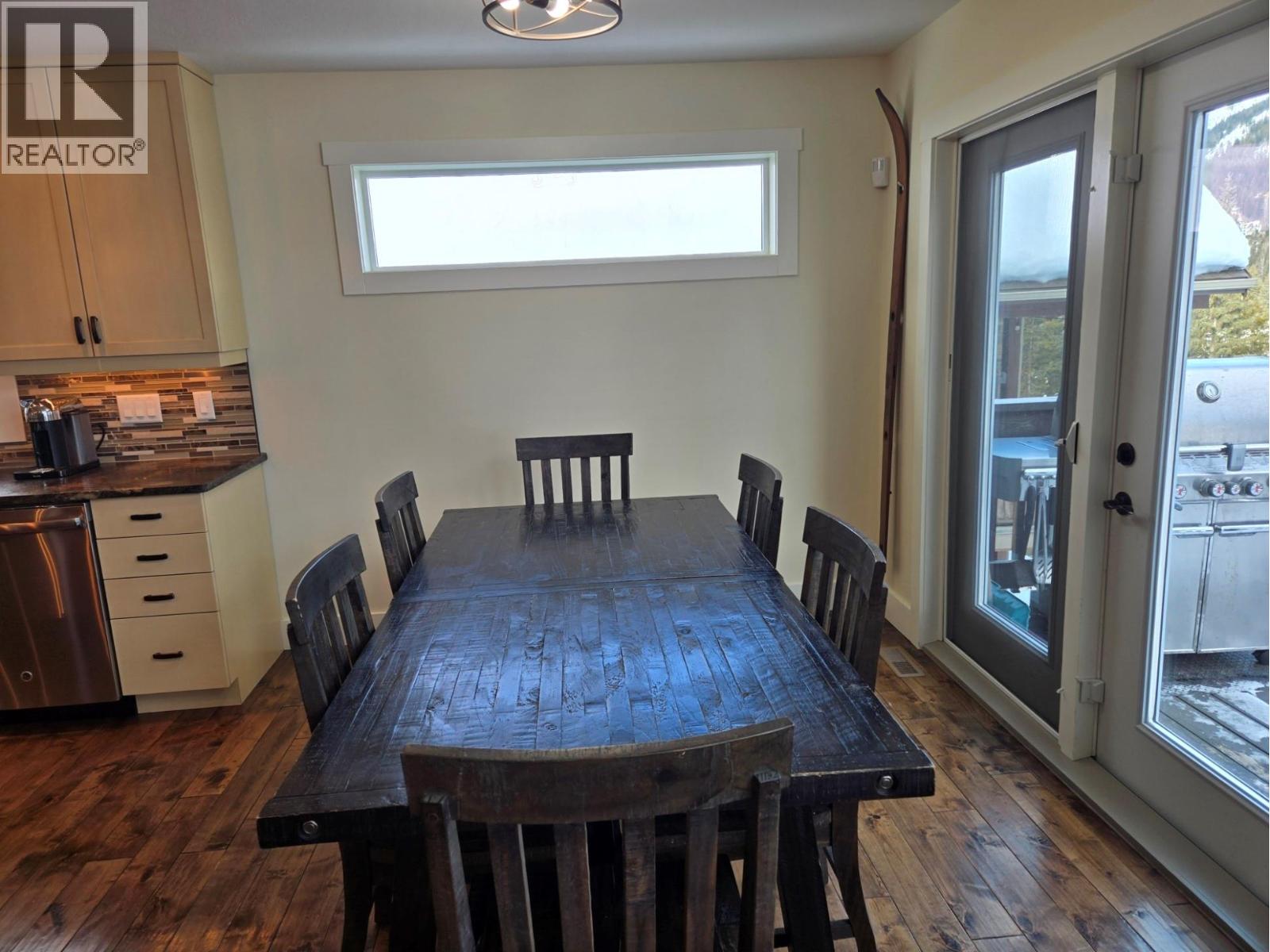 2175 Trappers Way, Panorama