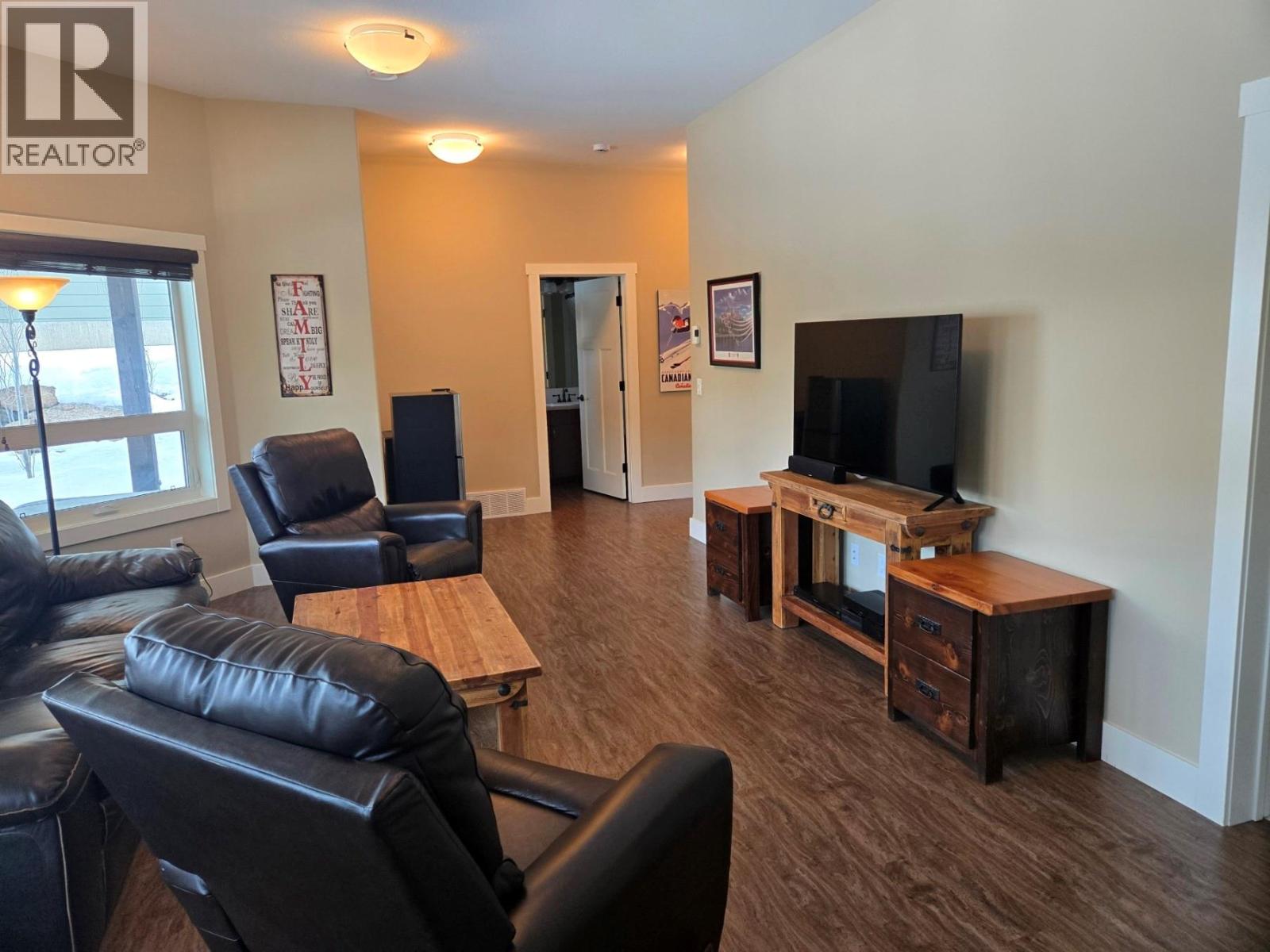 2175 Trappers Way, Panorama