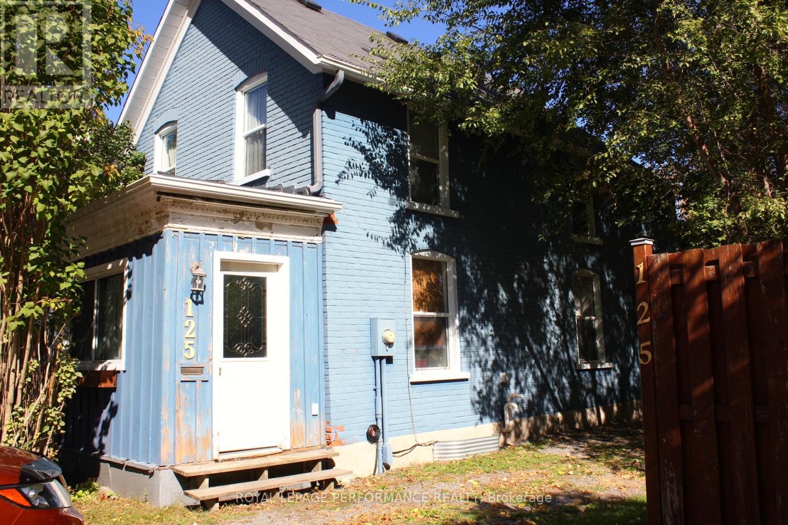 125 Augustus Street South