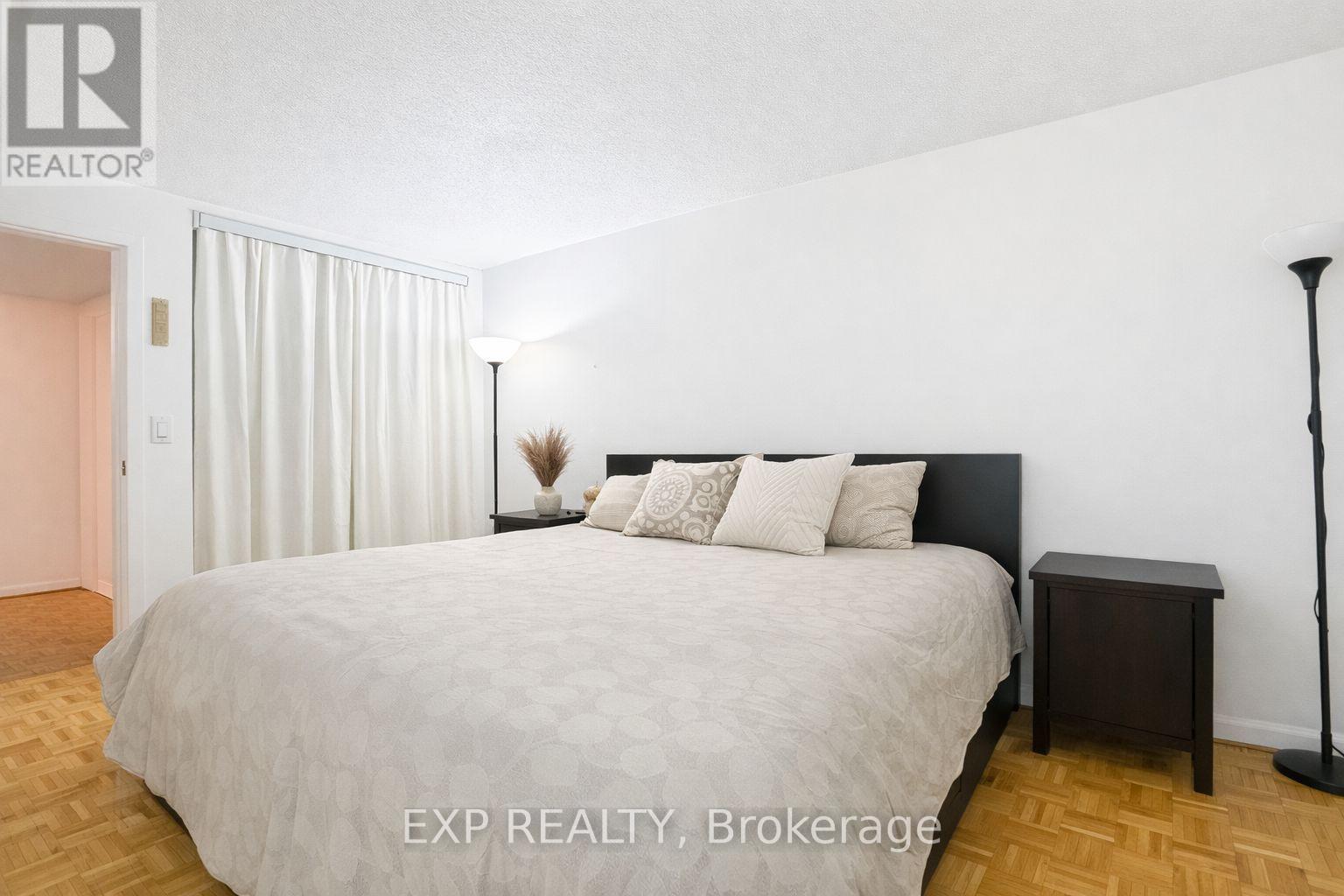 #705 475 LAURIER AVENUE W - 10