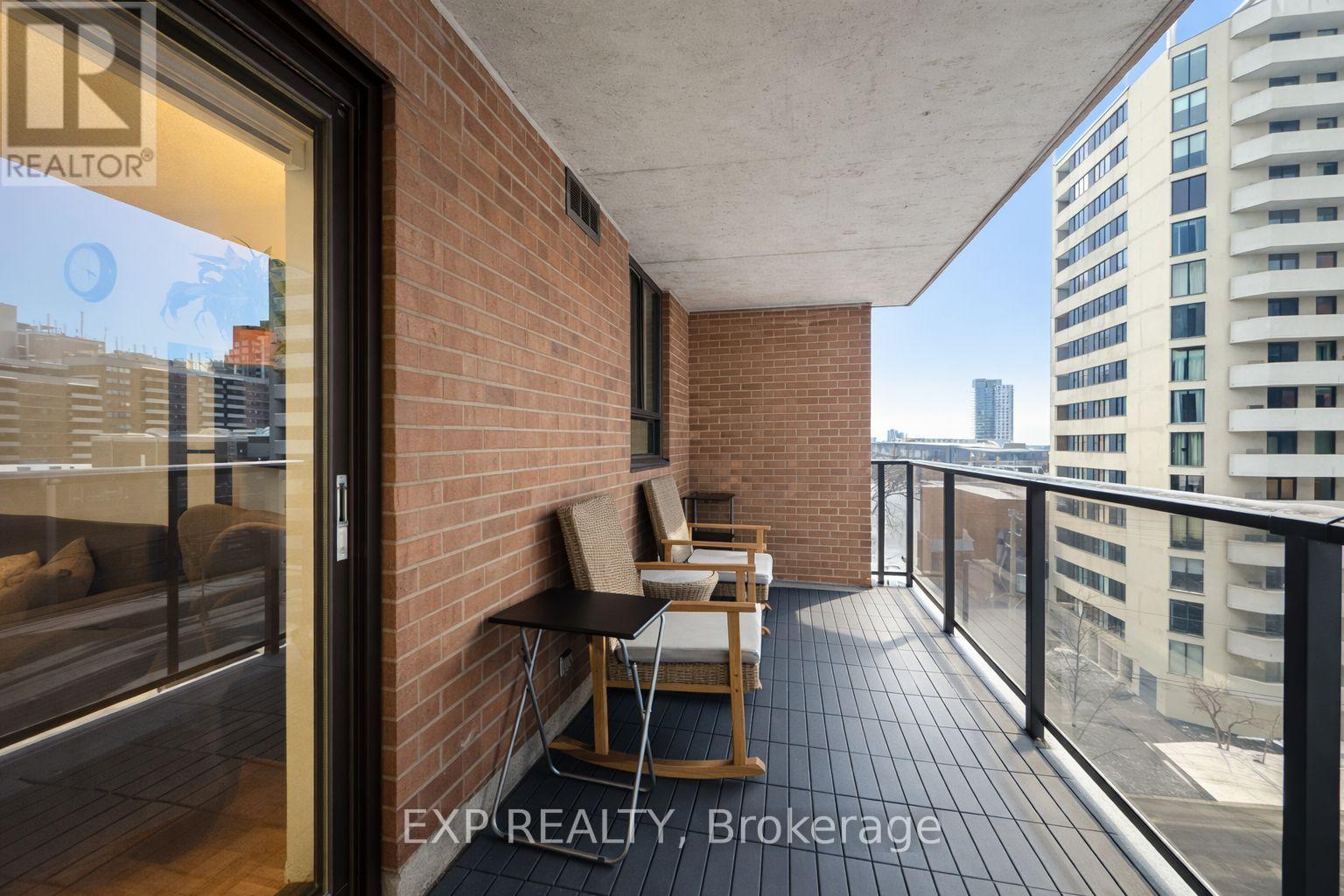 #705 475 LAURIER AVENUE W - 13