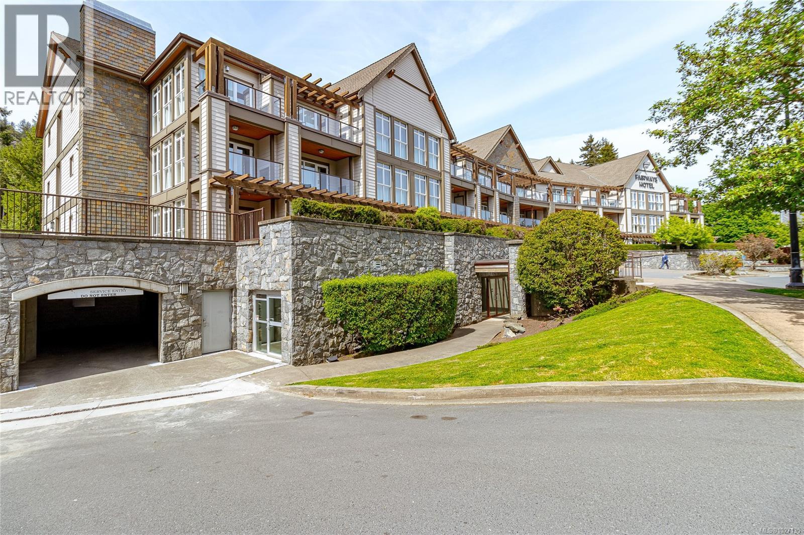 218-220 B 1376 Lynburne Pl, Langford