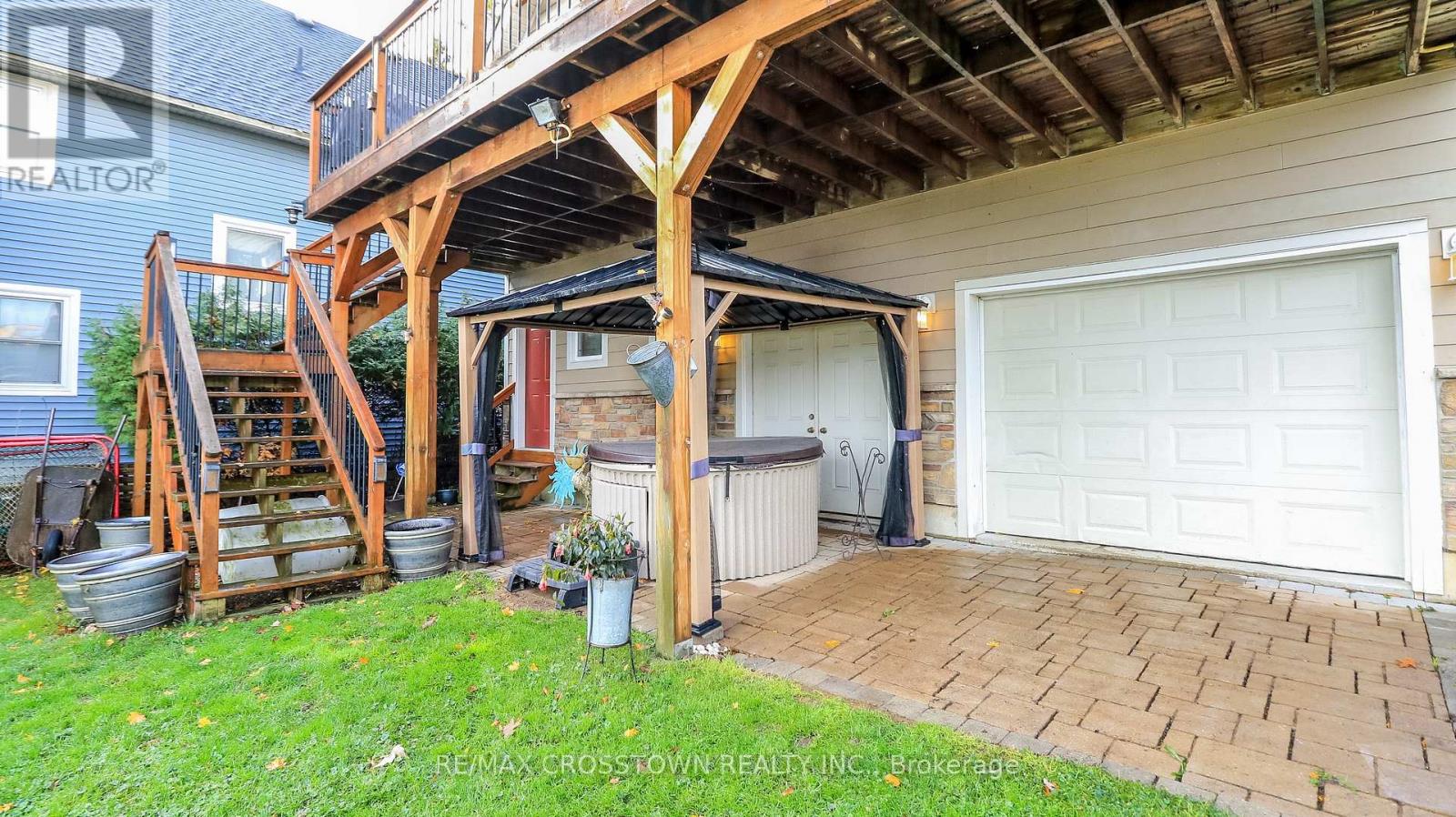 2325 CRYSTAL BEACH ROAD - 36