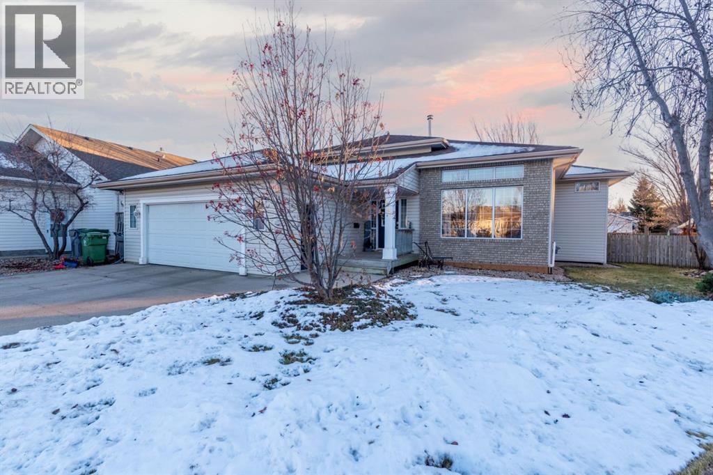 2304 56 AvenueClose - Photo 2 of 50, Lloydminster, Alberta