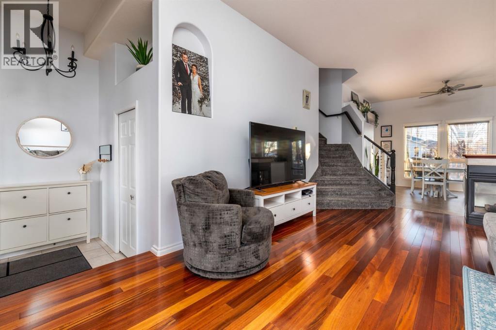 2304 56 AvenueClose - Photo 5 of 50, Lloydminster, Alberta