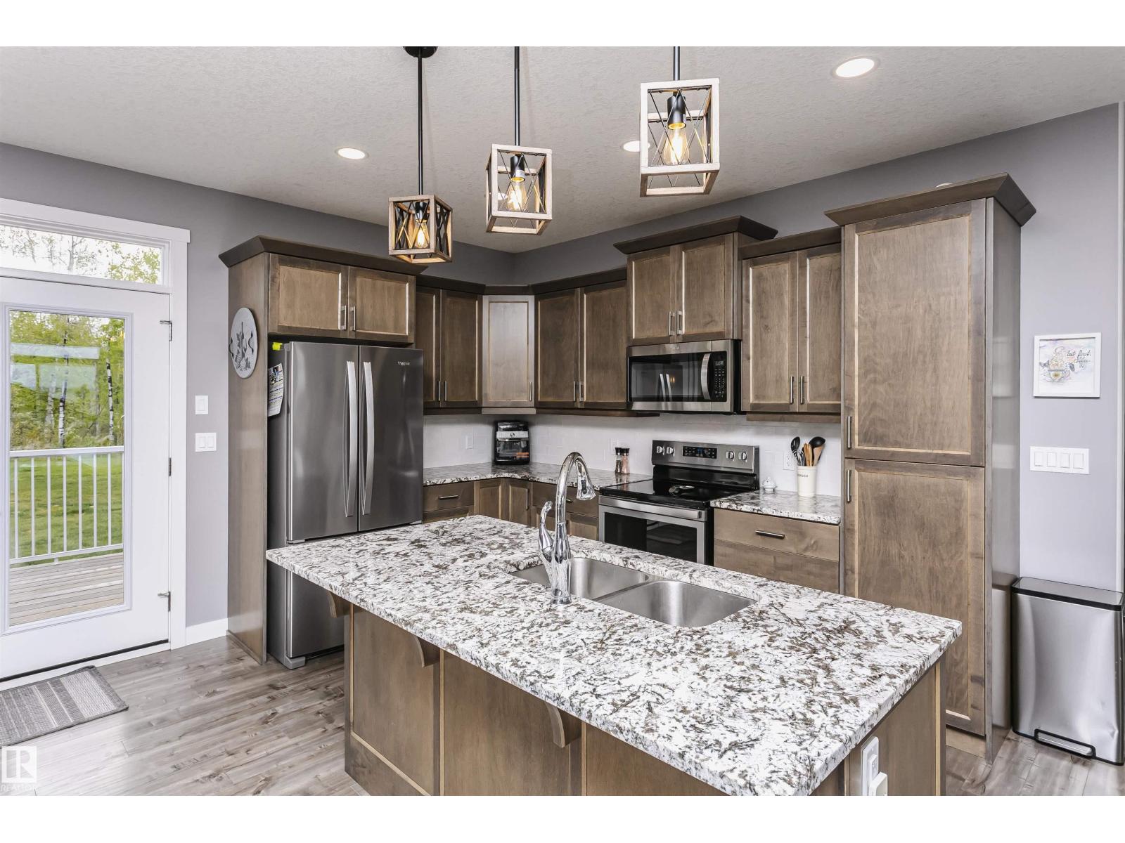 611 55101 STE ANNE TRAIL - 22