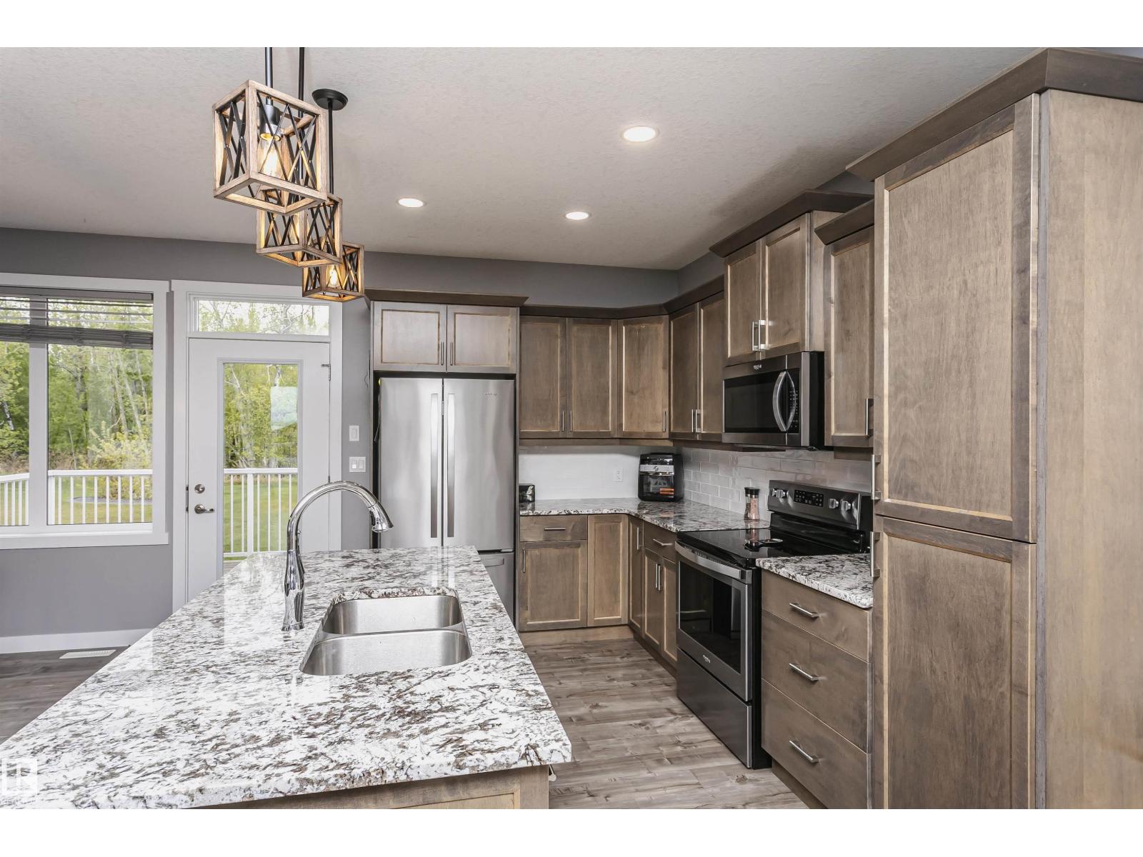 611 55101 STE ANNE TRAIL - 23