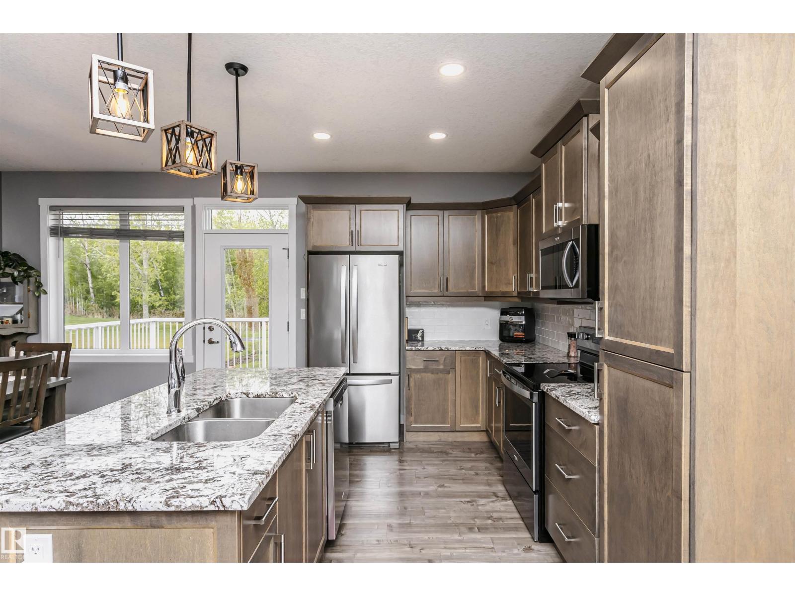 611 55101 STE ANNE TRAIL - 24