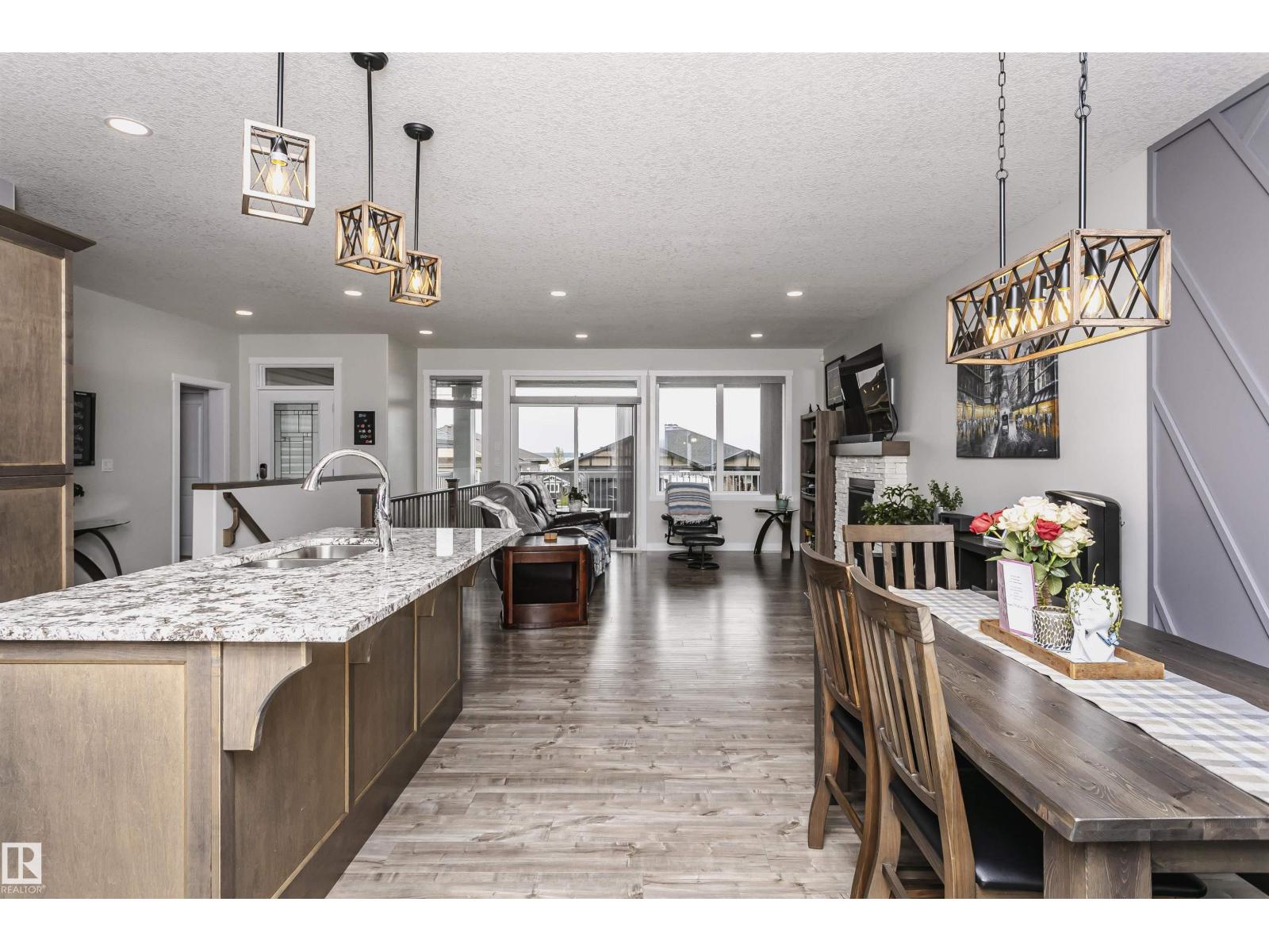 611 55101 STE ANNE TRAIL - 30