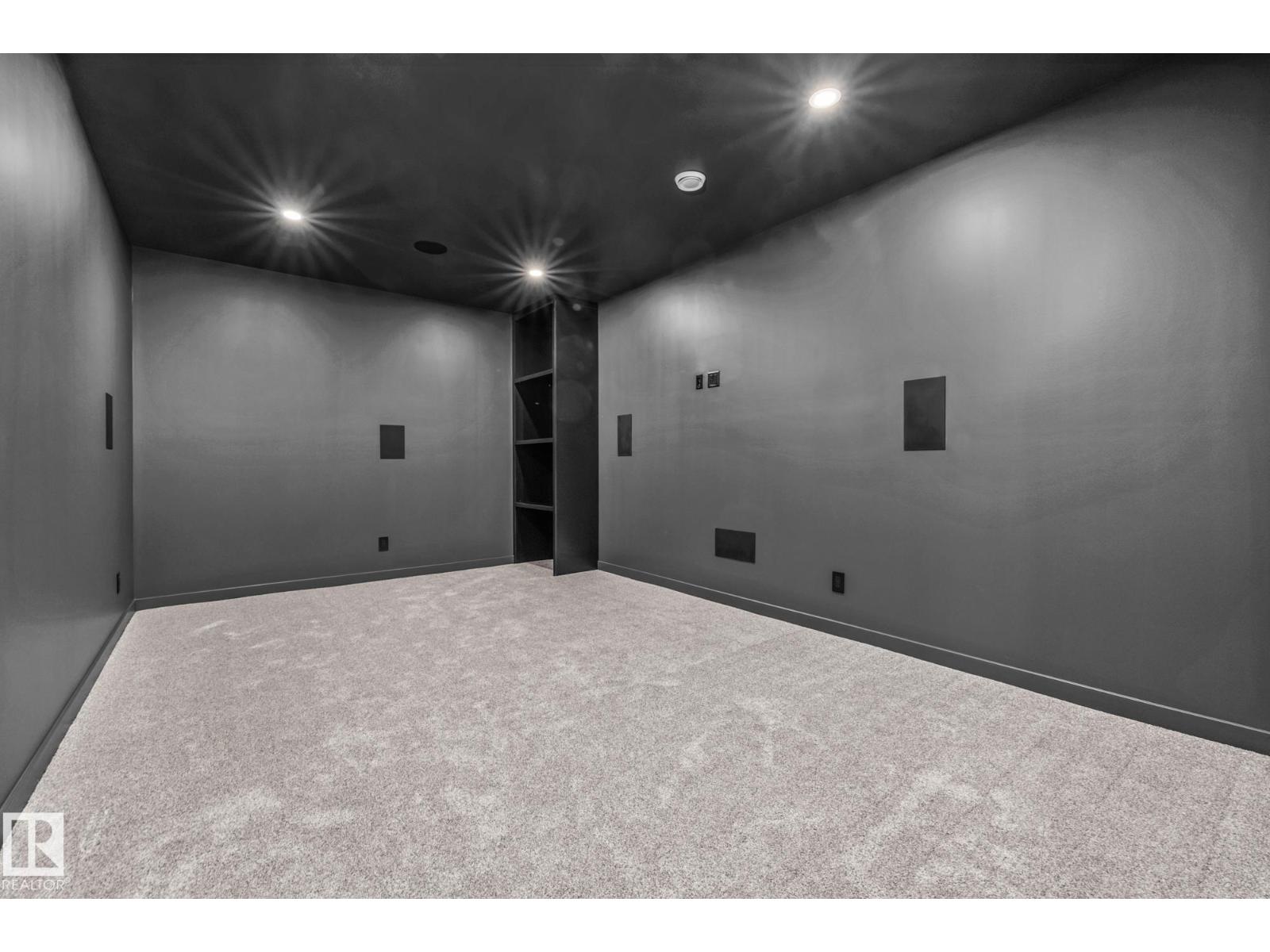 8815 142 ST NW, Edmonton