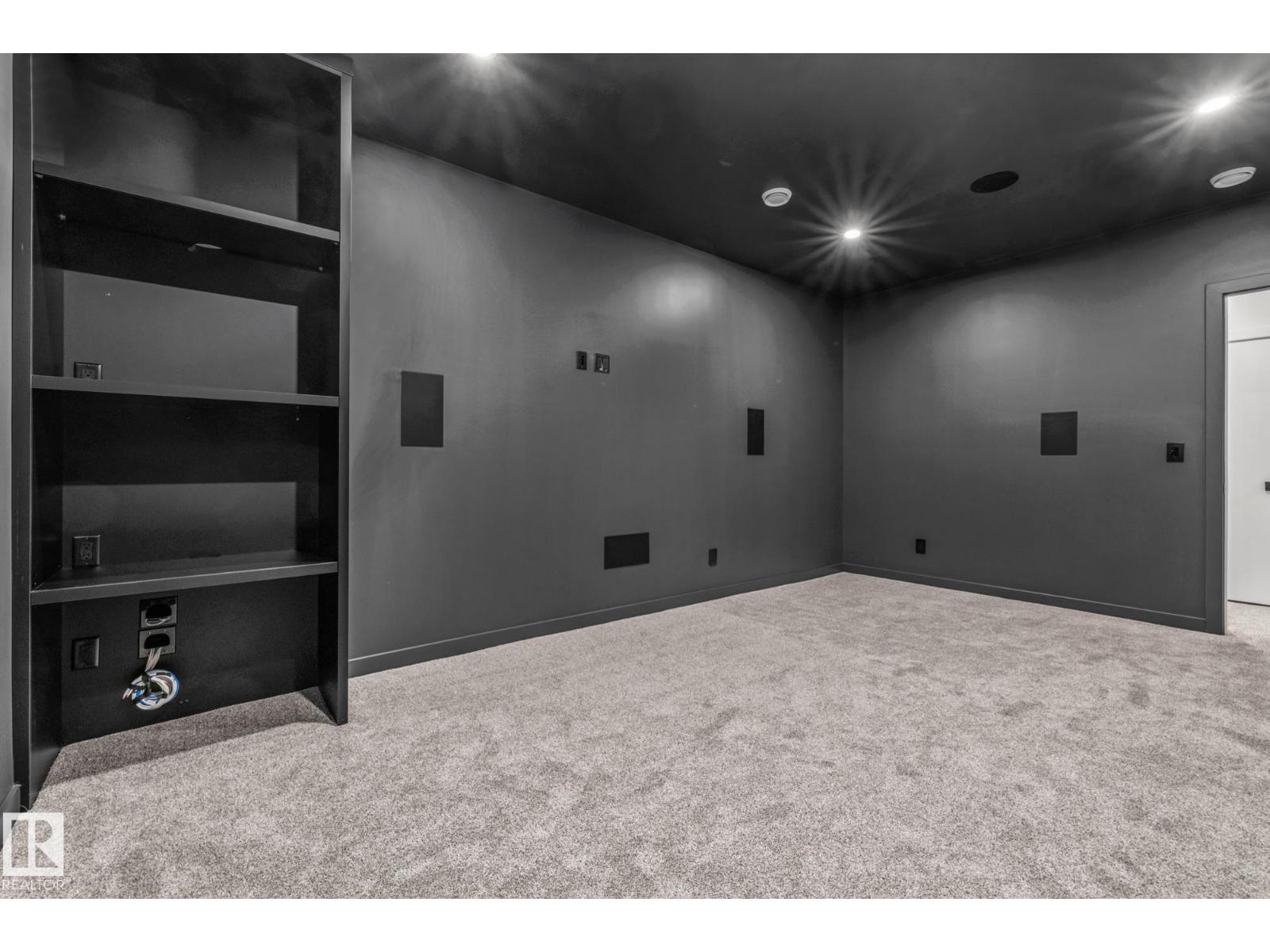 8815 142 ST NW, Edmonton