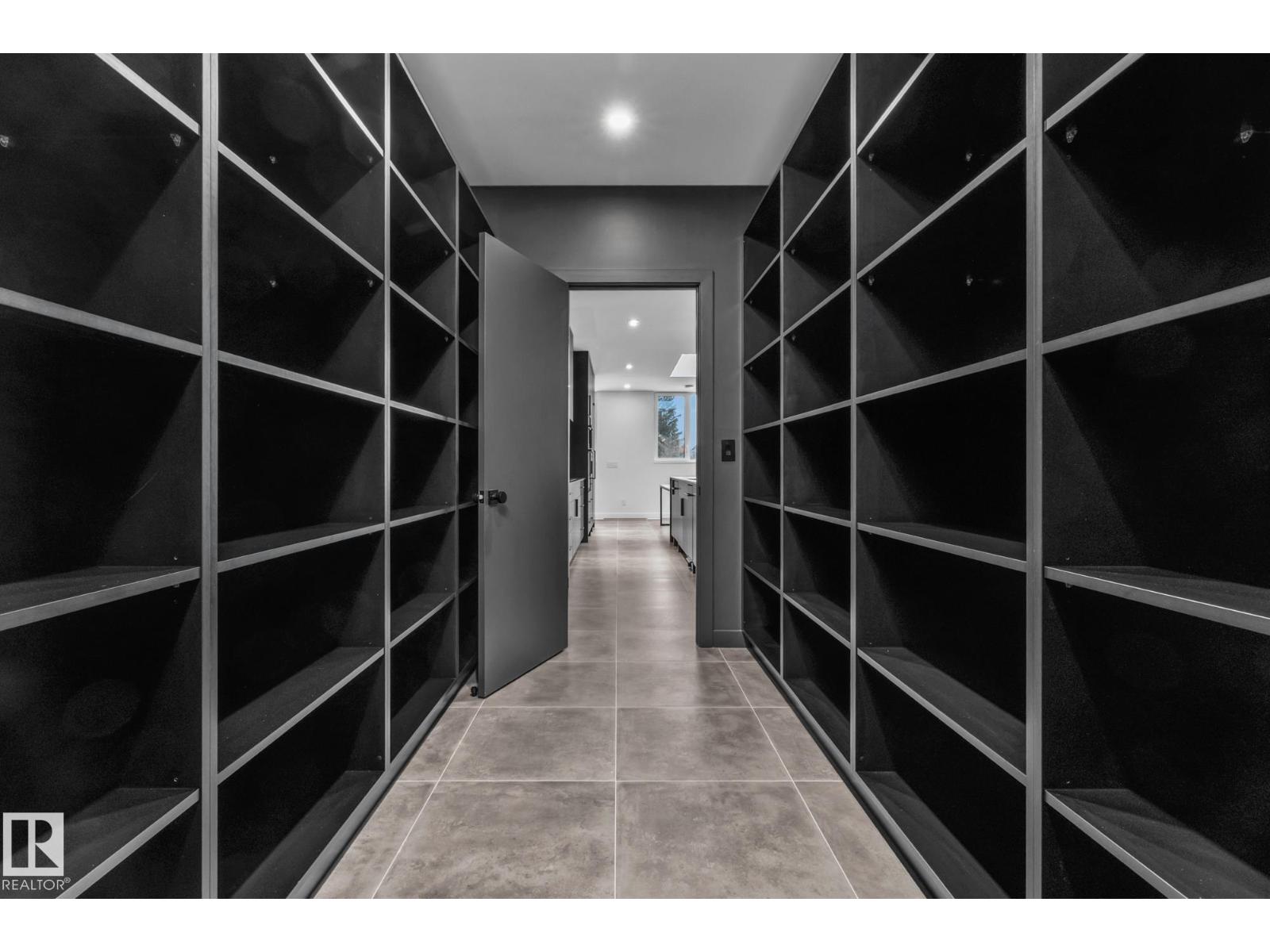 8815 142 ST NW, Edmonton