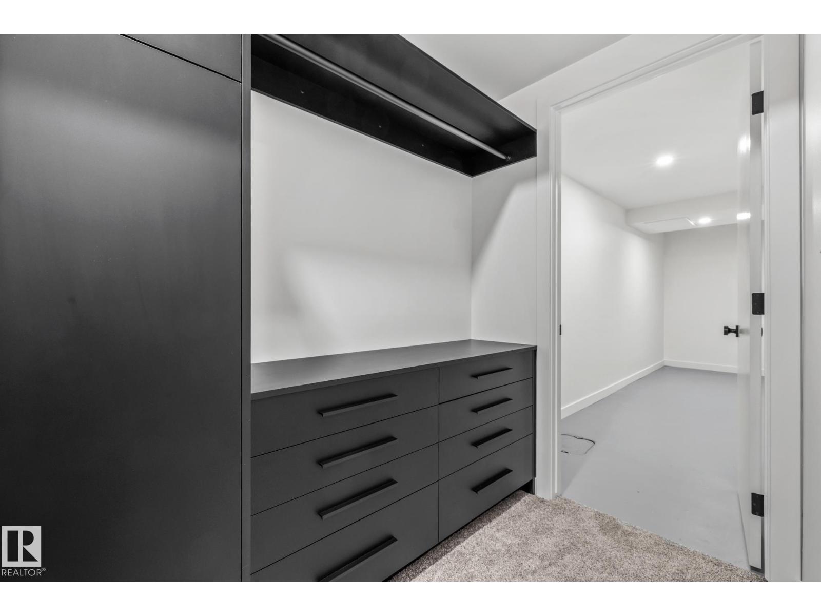 8815 142 ST NW, Edmonton