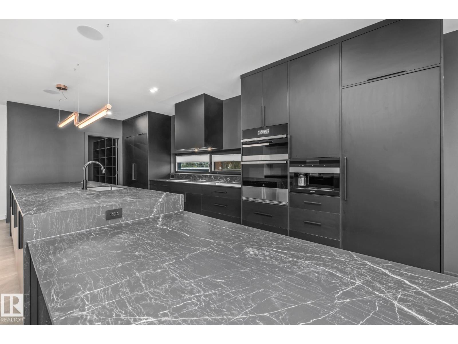 8815 142 ST NW, Edmonton