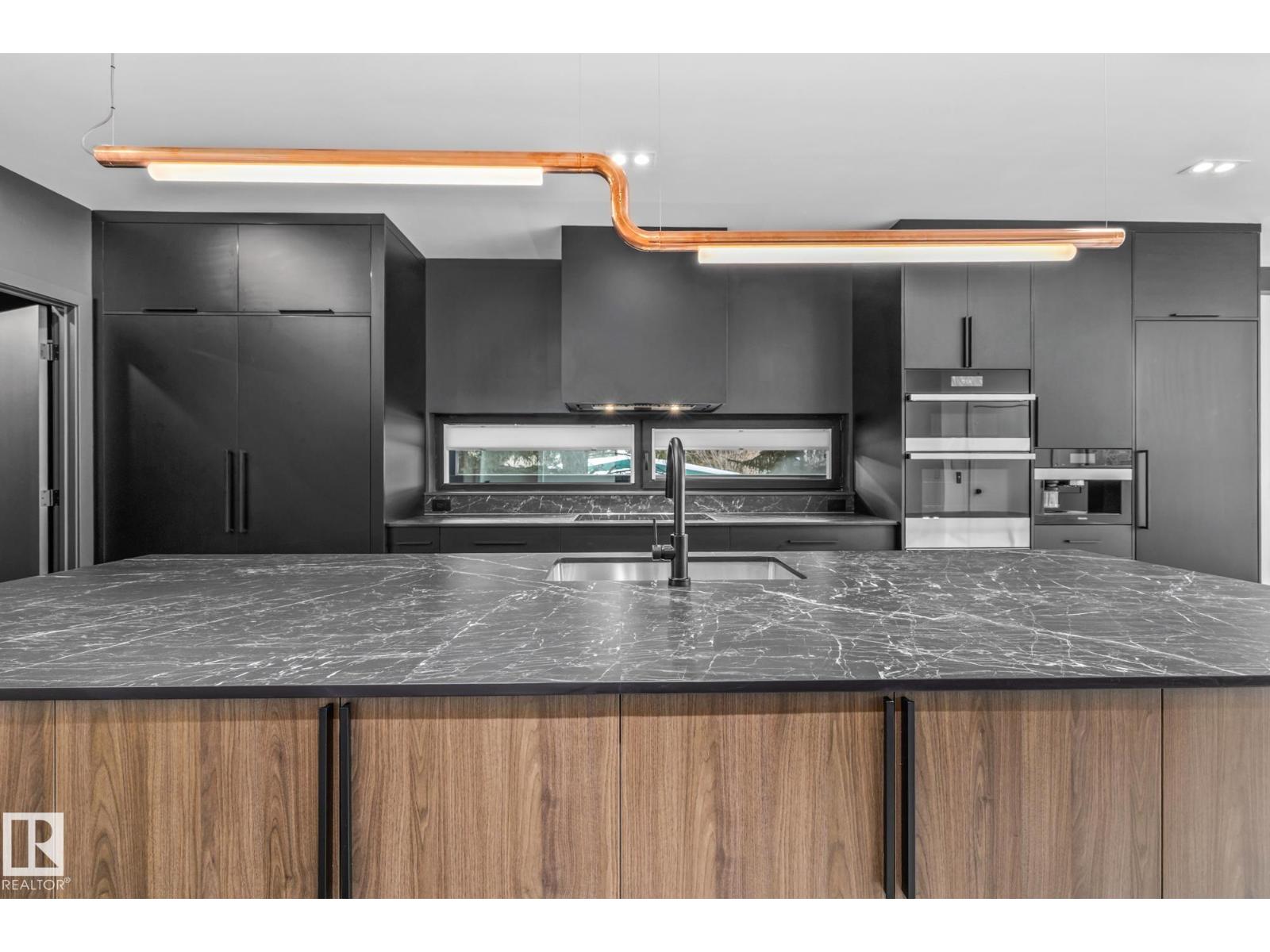 8815 142 ST NW, Edmonton