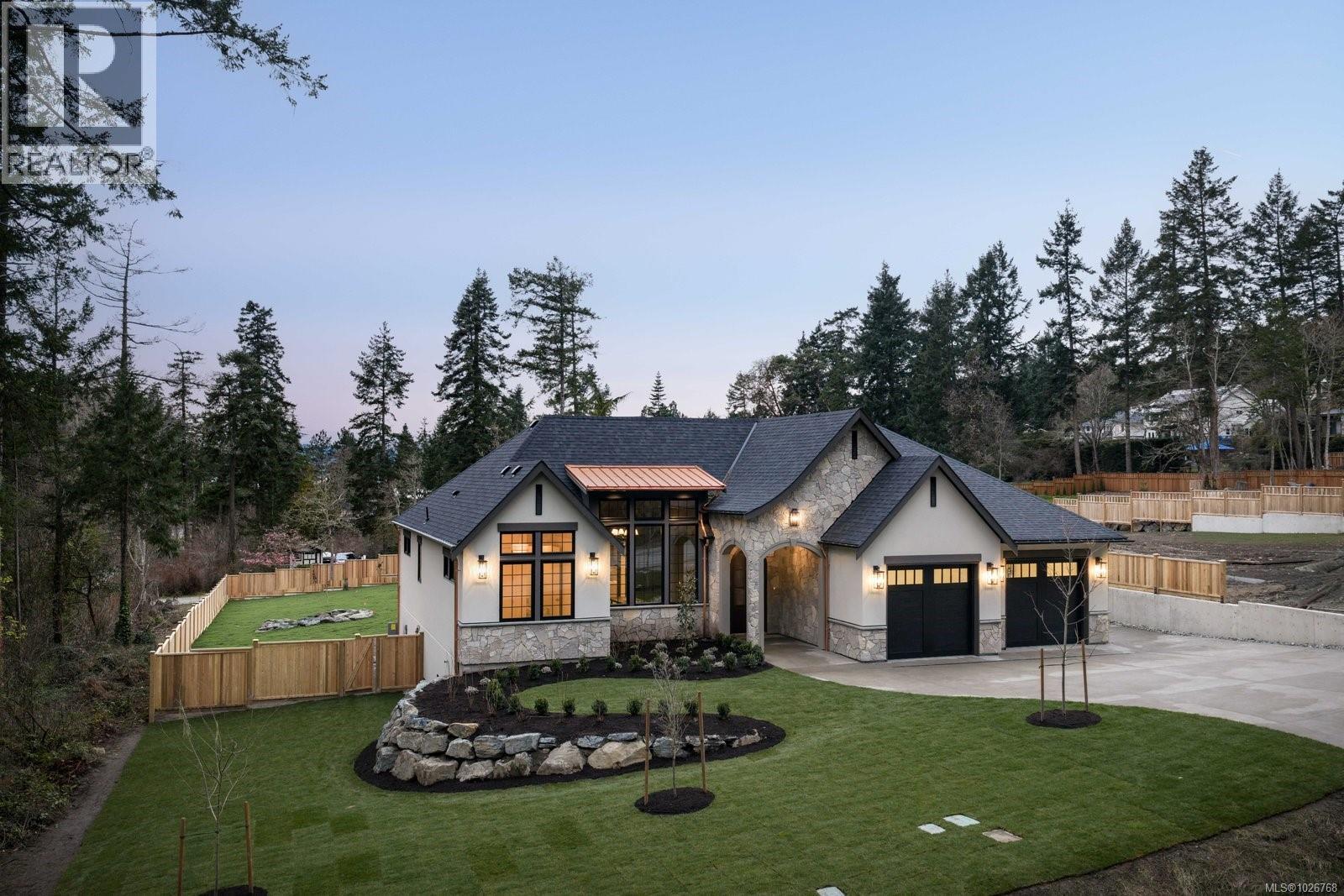 10600 Derrick Rd, North Saanich