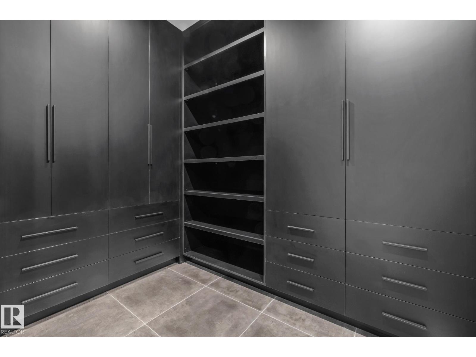 8815 142 ST NW, Edmonton