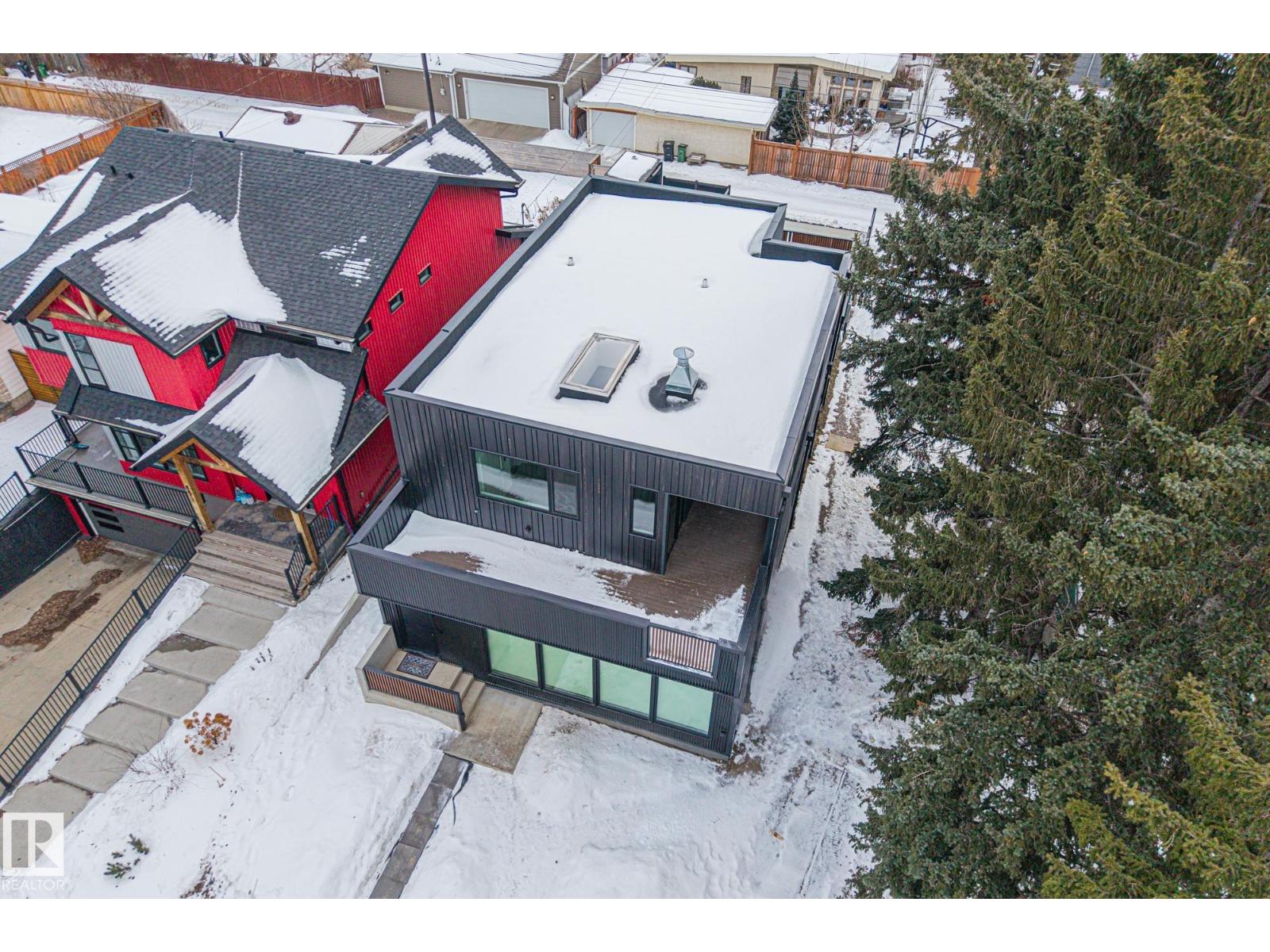 8815 142 ST NW, Edmonton