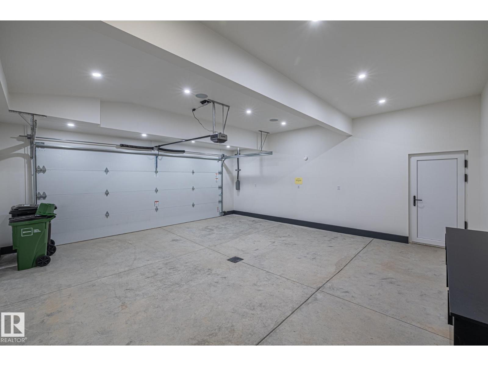 8815 142 ST NW, Edmonton