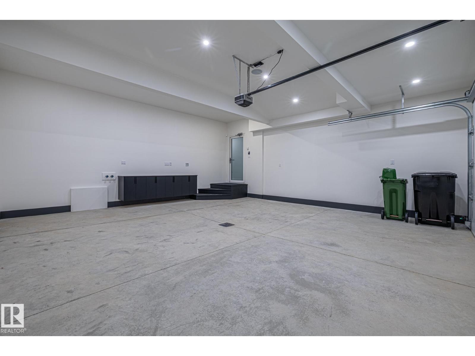 8815 142 ST NW, Edmonton