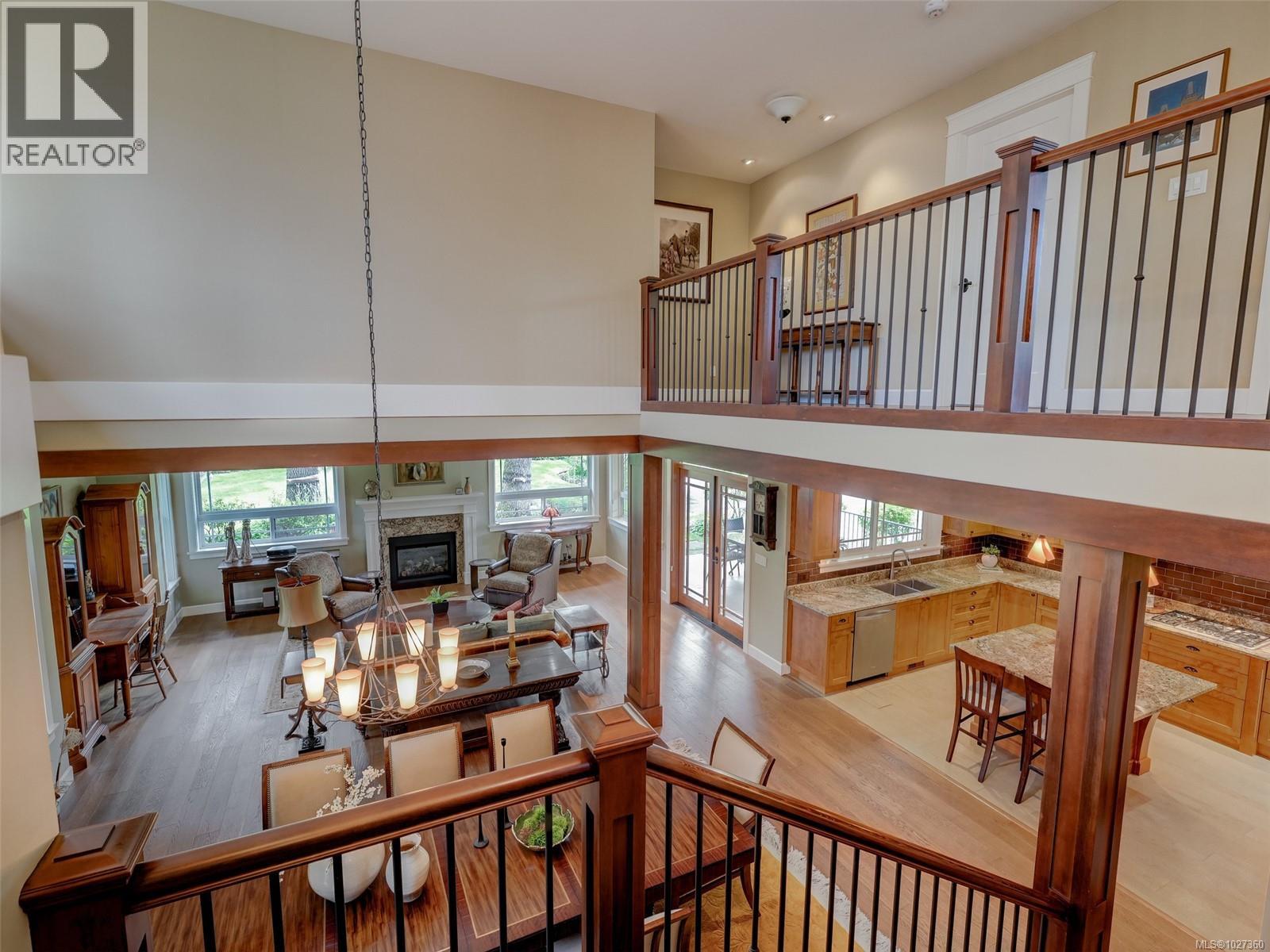  3215 Henderson Road, Oak Bay