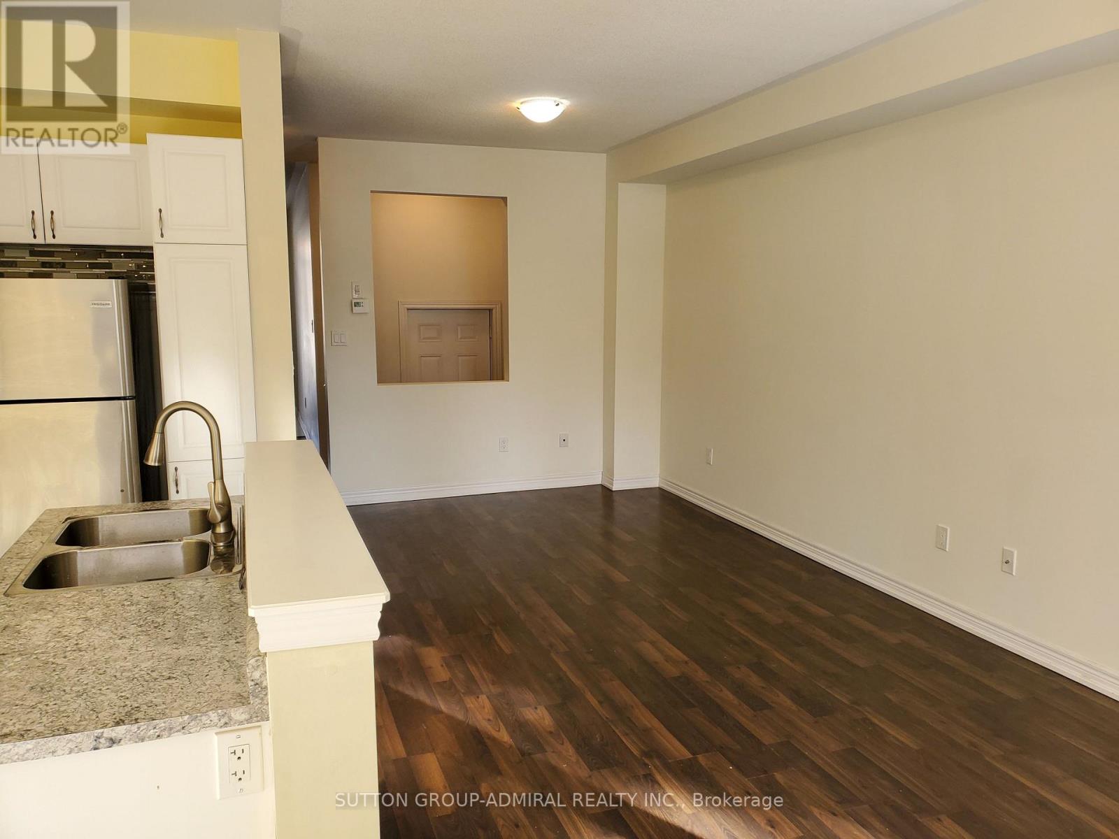 38 GREENWOOD DRIVE - Photo 3 of 11, Essa (Angus), Ontario