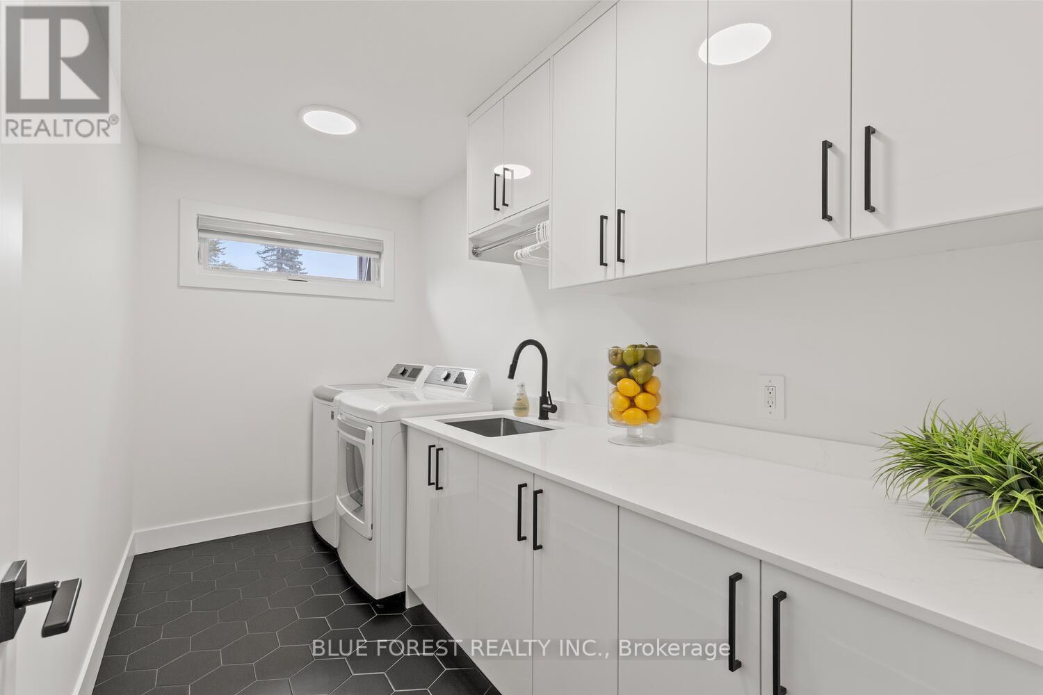 580 EDEN AVENUE - 27