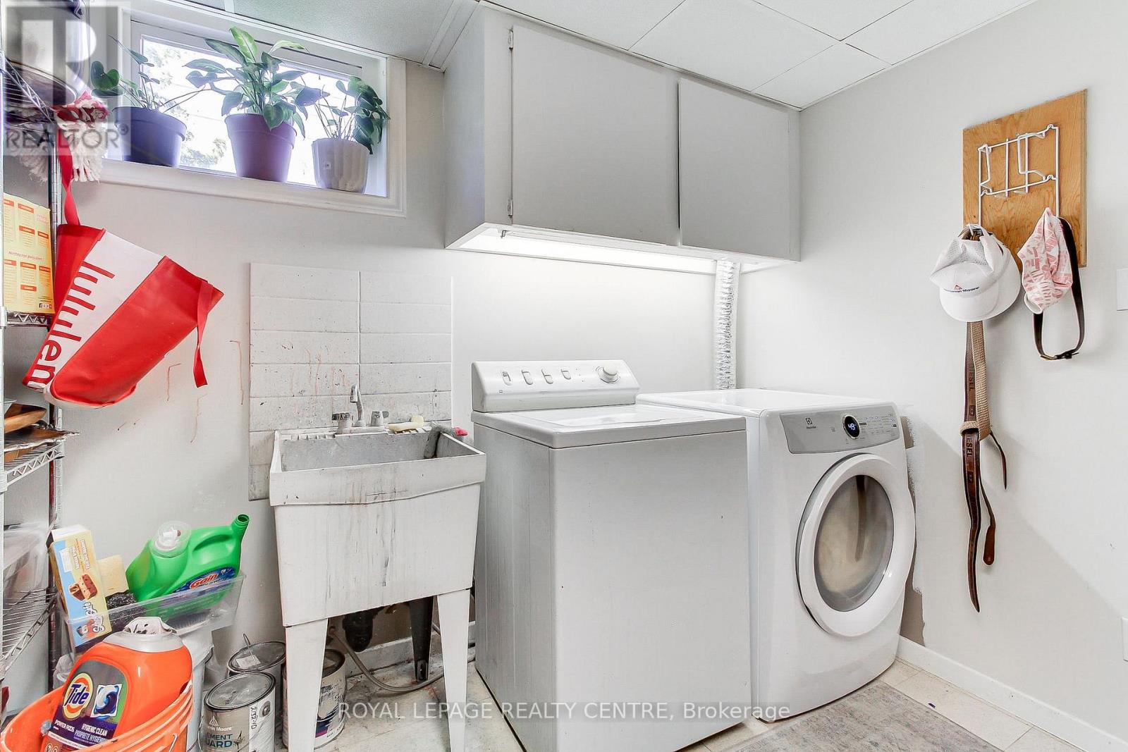 2039 DAVEBROOK ROAD - 42