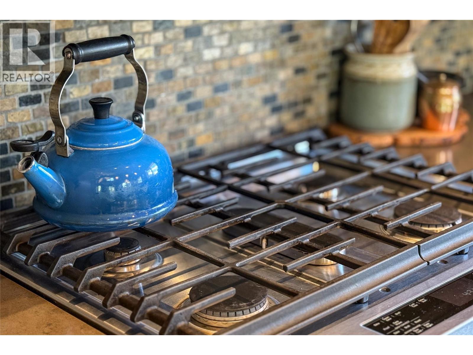 2550 Kettleston Road, Golden