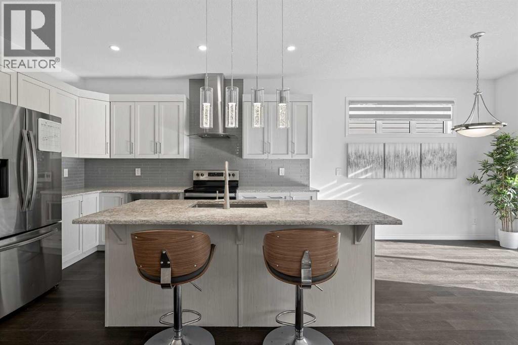 82 Osborne Common SW - Photo 5 of 38, Airdrie, Alberta