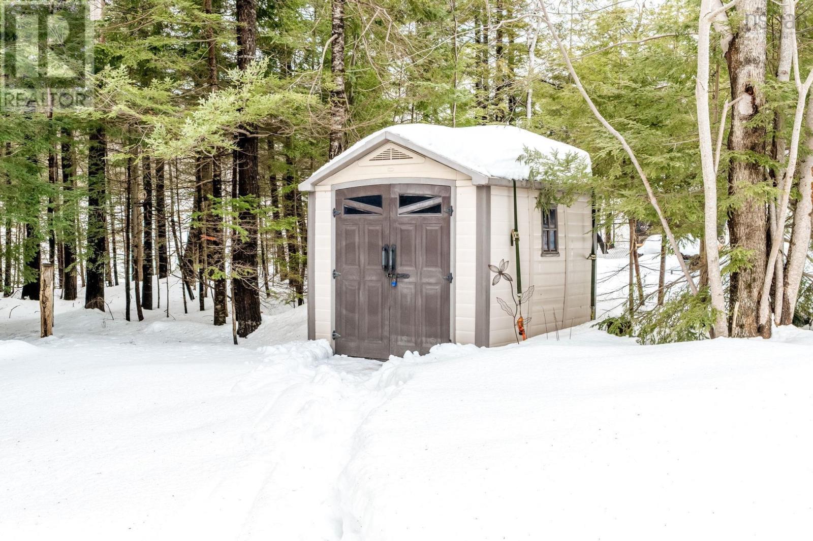 Property 14 of 50 of 136 Hemlock Drive