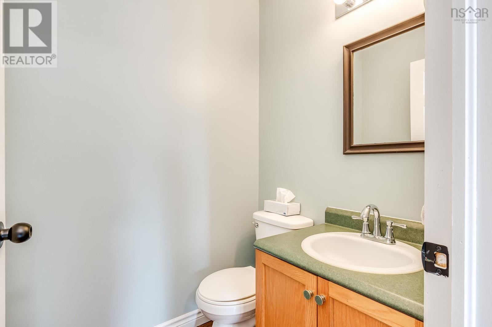 Property 31 of 50 of 136 Hemlock Drive