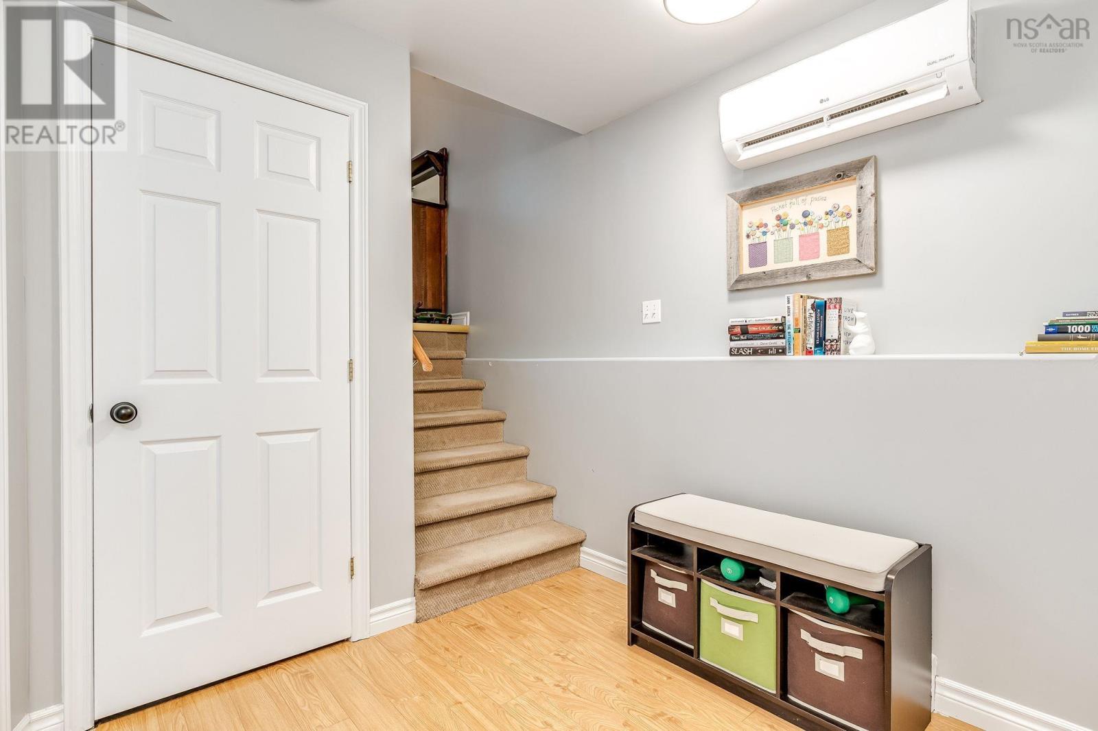 Property 35 of 50 of 136 Hemlock Drive