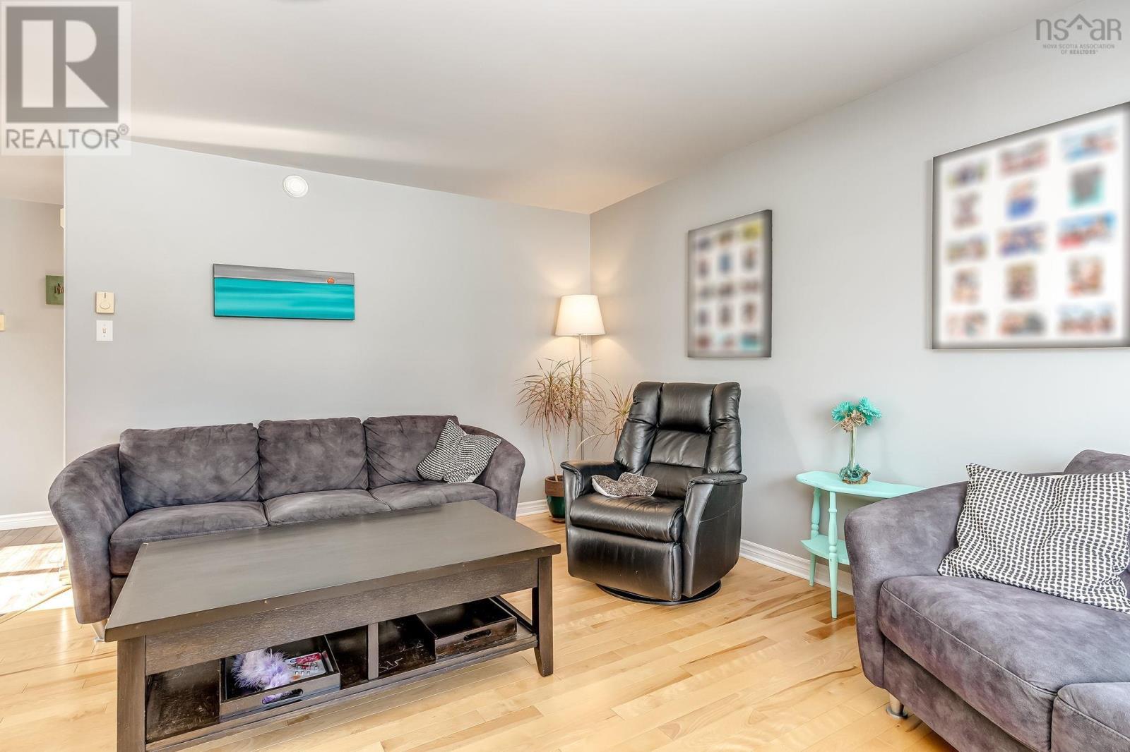 Property 20 of 50 of 136 Hemlock Drive