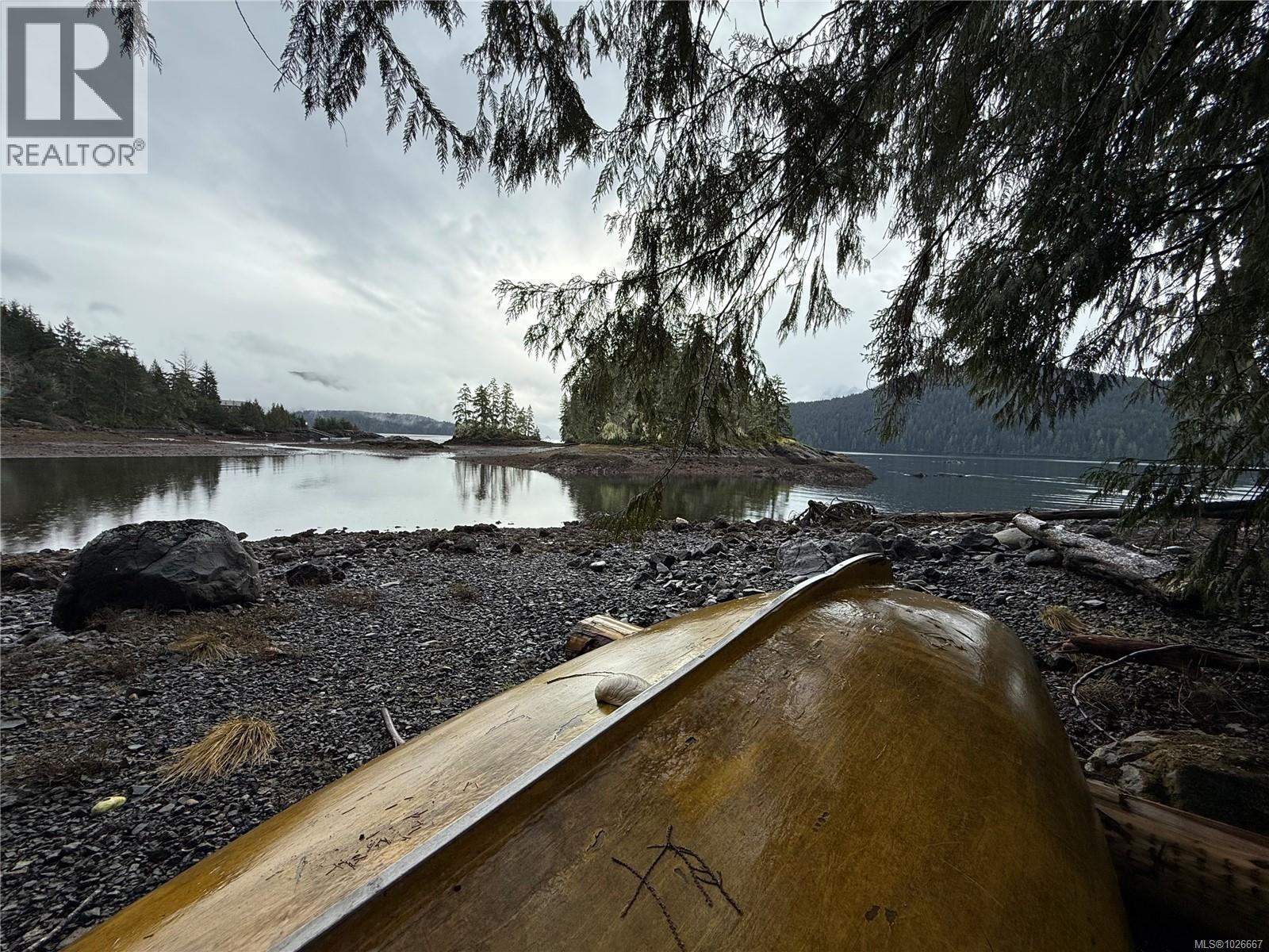 435 QUATSINO RD - 30