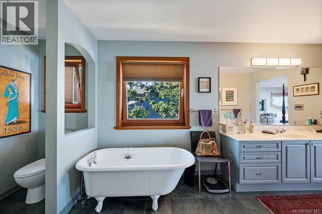  2534 Goddard Road, Sidney