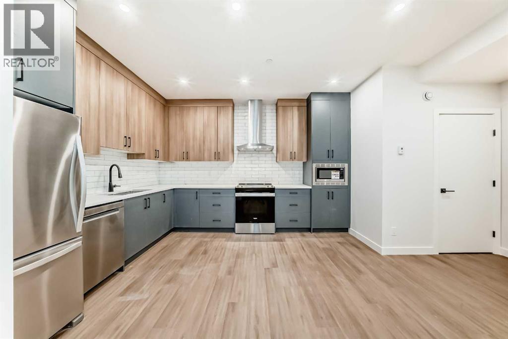 Single Family House for Sale in    Street SW Shaganappi Calgary 