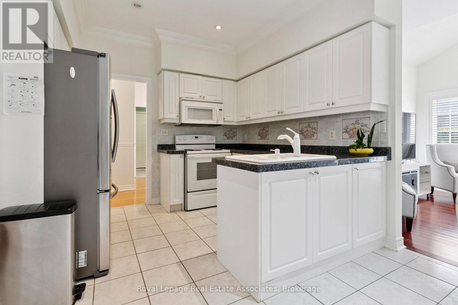 7 POWDER MILL COURT - 12