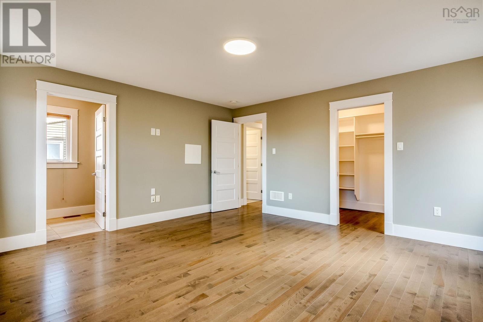 Property 21 of 47 of 66 Hadley Crescent