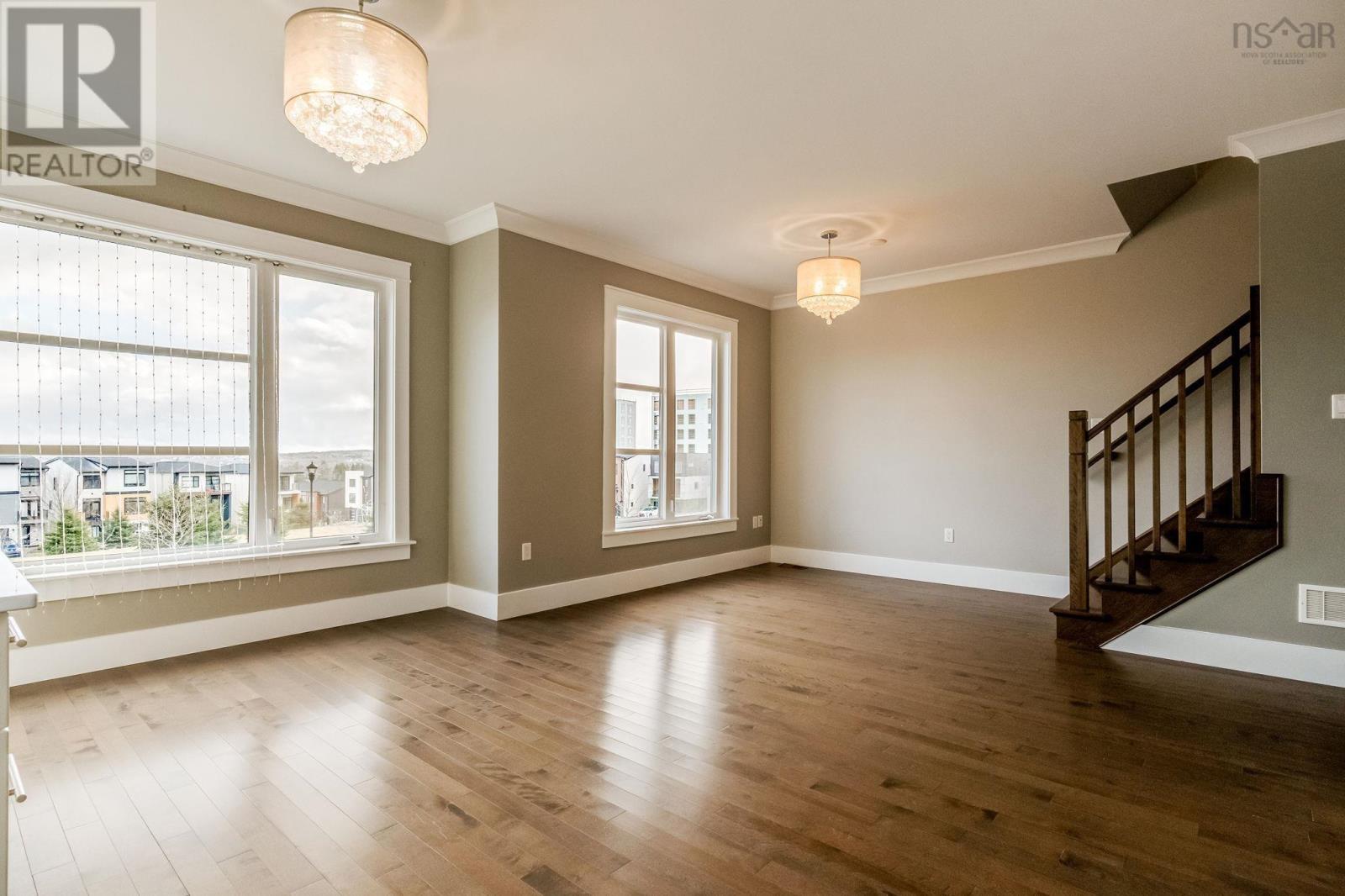 Property 16 of 47 of 66 Hadley Crescent