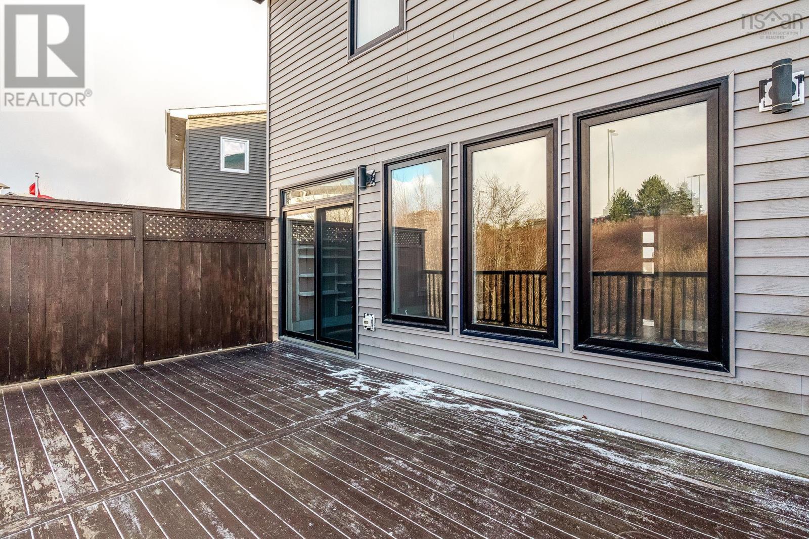 Property 38 of 47 of 66 Hadley Crescent