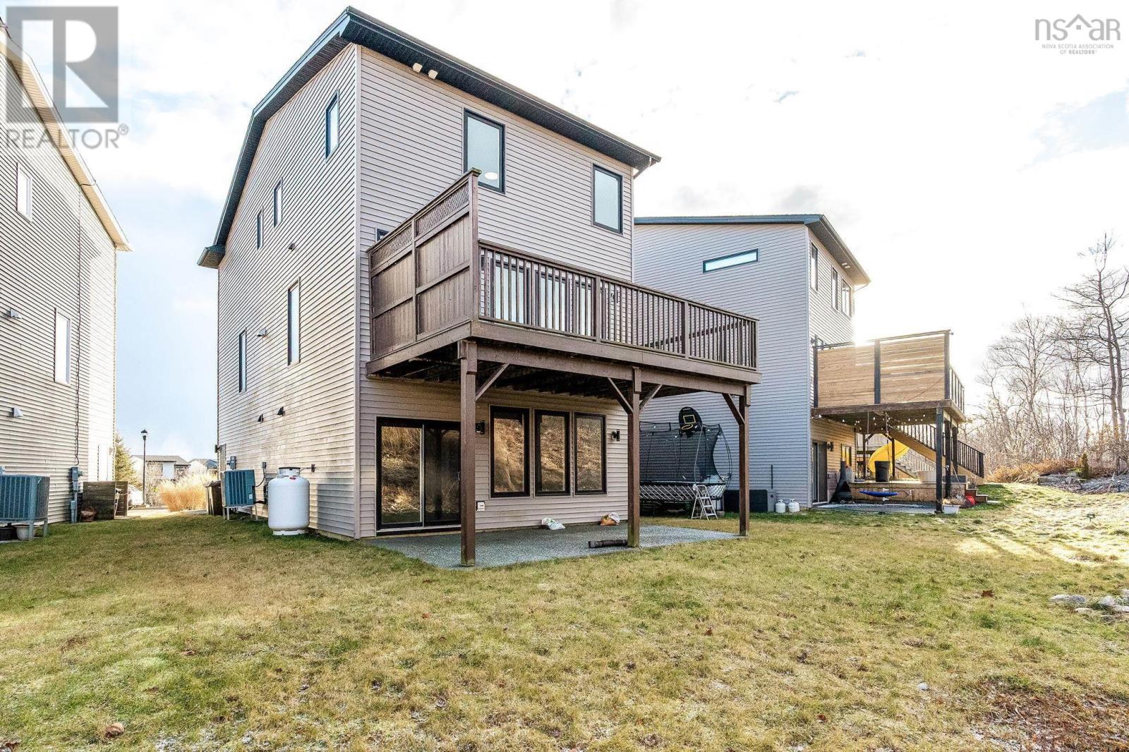 Property 37 of 47 of 66 Hadley Crescent