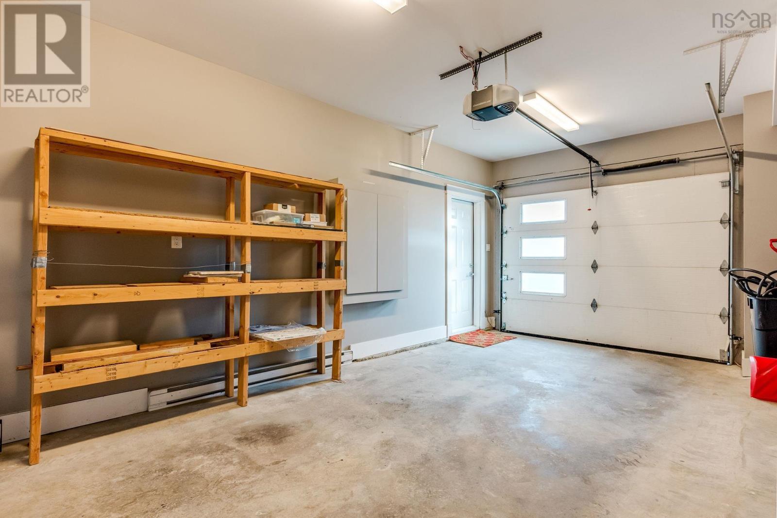 Property 35 of 47 of 66 Hadley Crescent