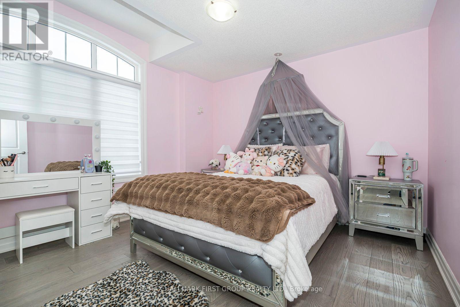 21 SOUTER DRIVE - 33